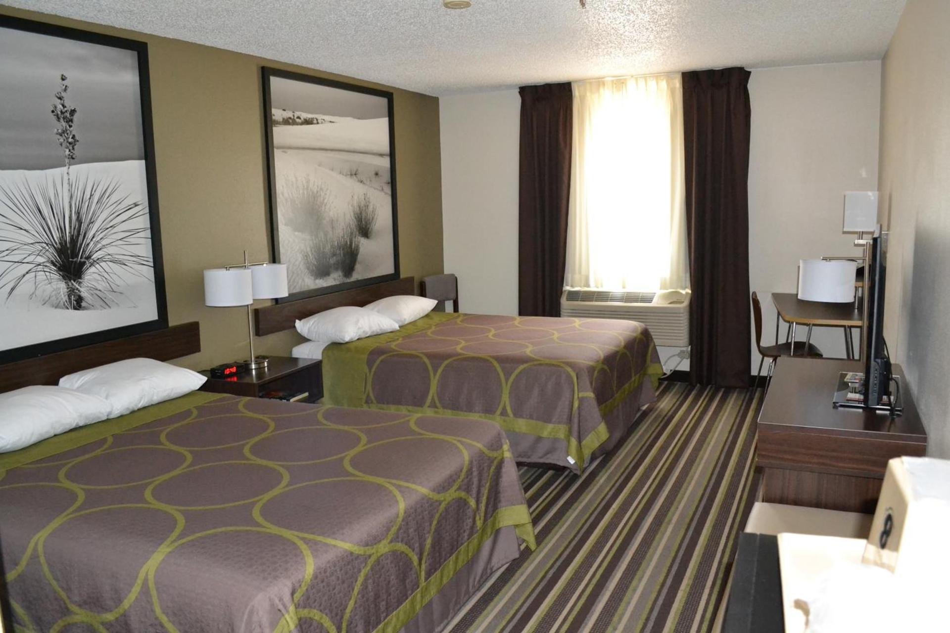 Super 8 by Wyndham Roswell photo 29