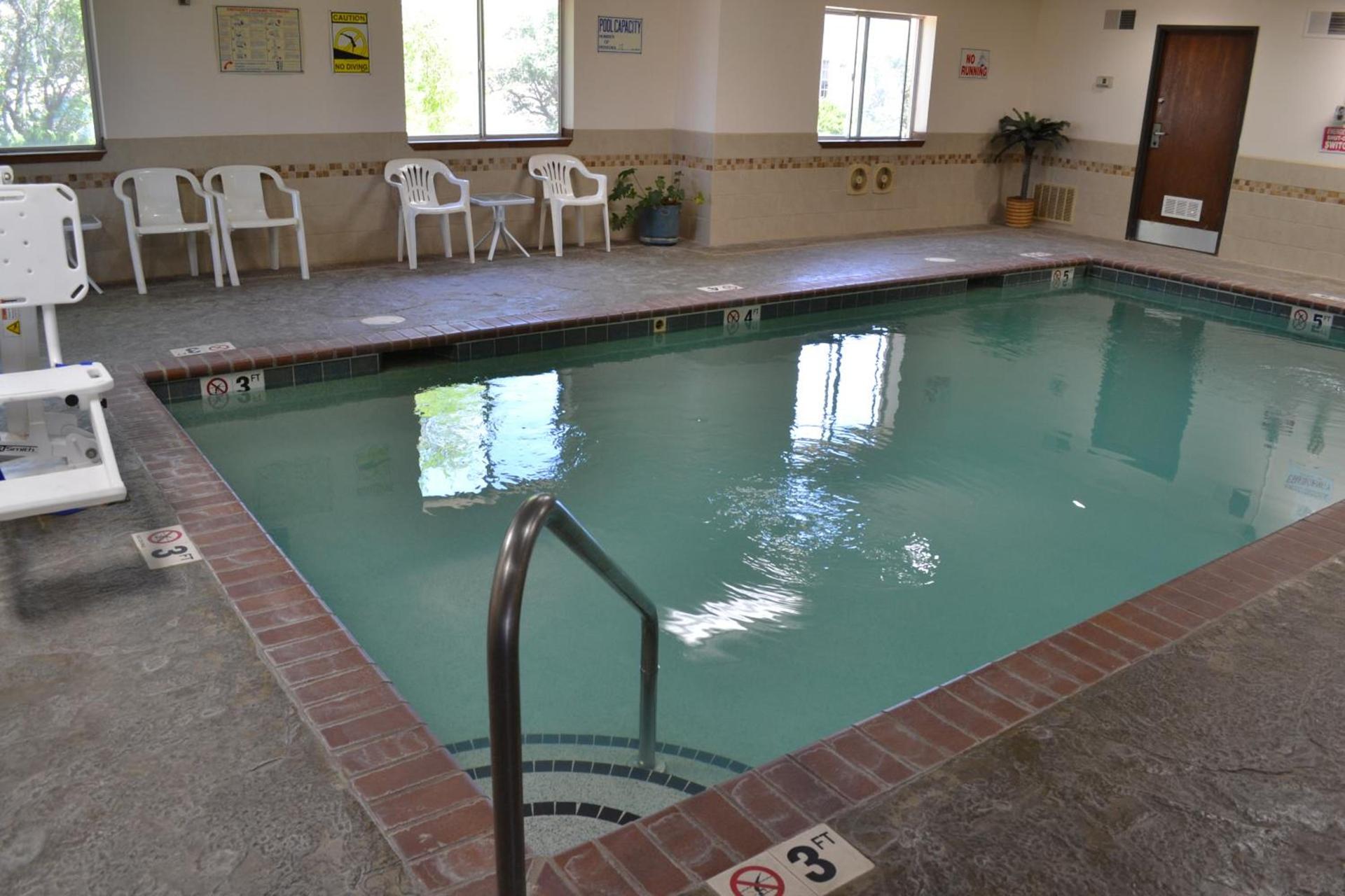 Super 8 by Wyndham Roswell photo 31