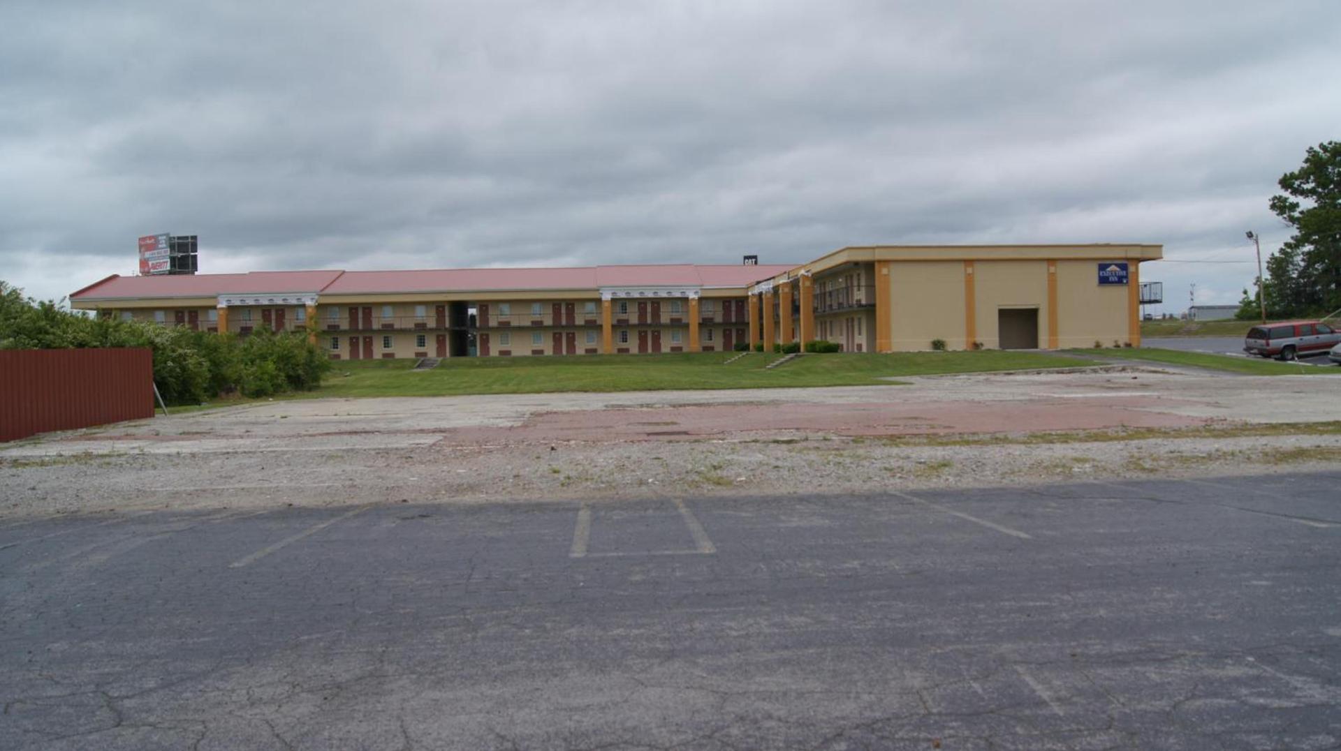Executive Inn photo 2