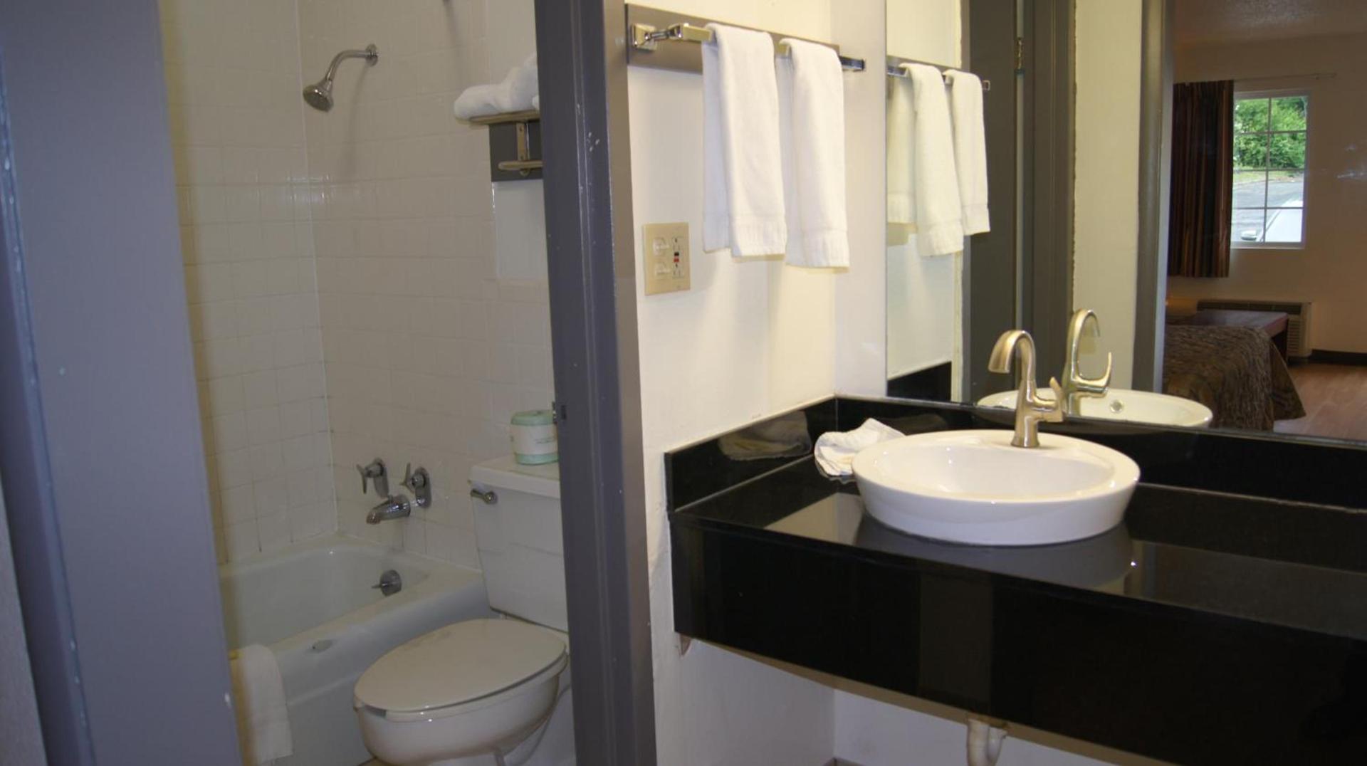 Executive Inn photo 6