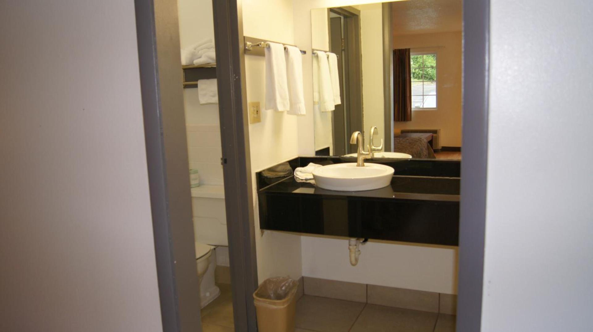 Executive Inn photo 8