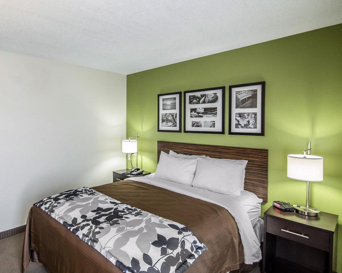 Sleep Inn South Joplin photo 2