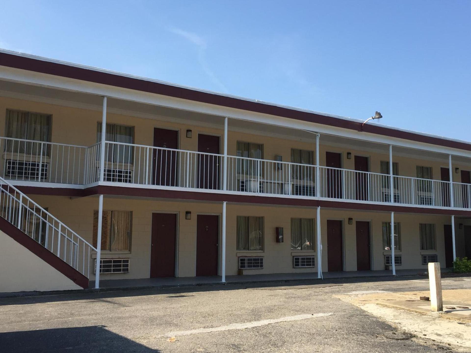 Fort Eustis Inn photo 1