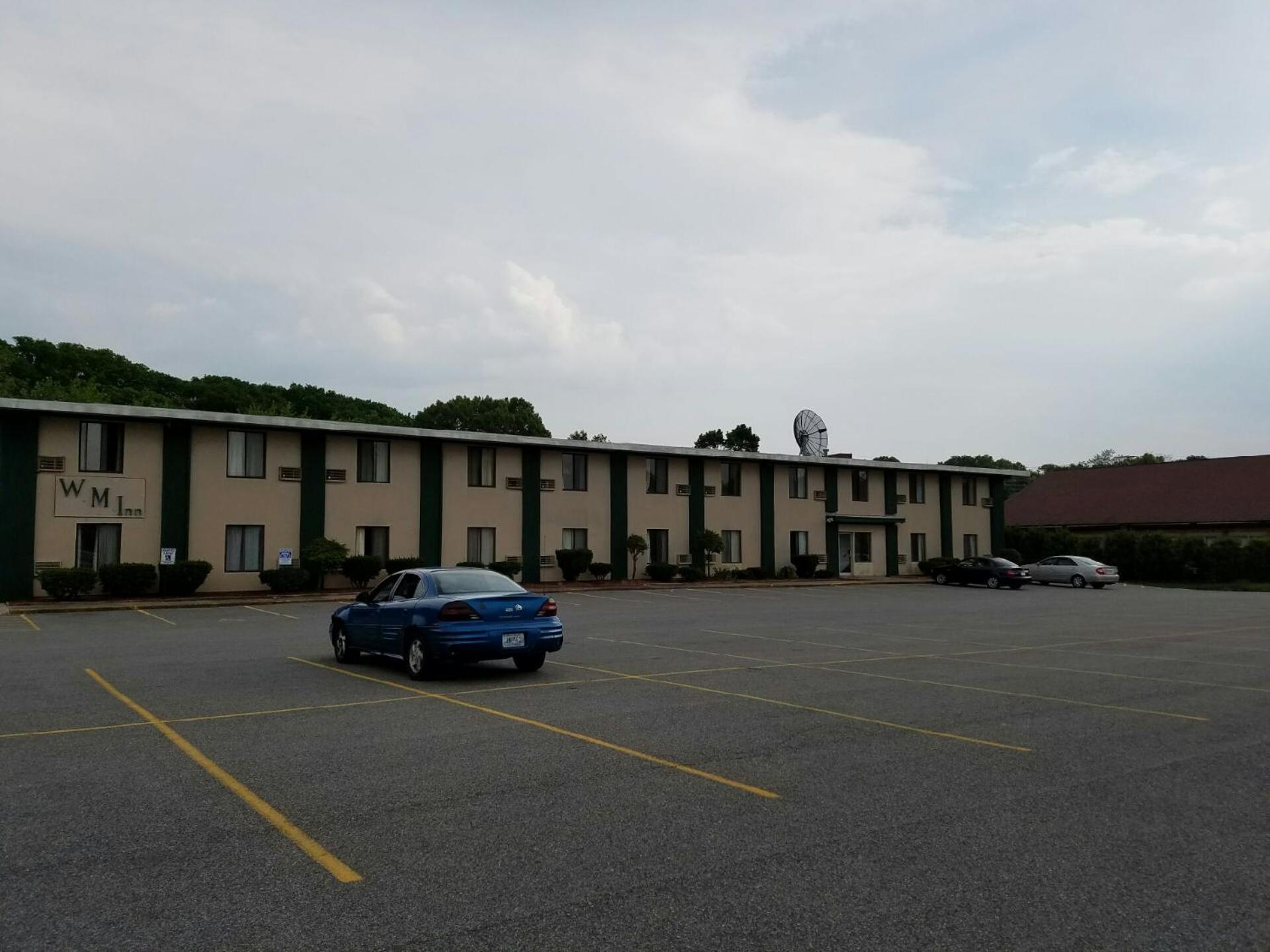 Woonsocket Motor Inn photo 5