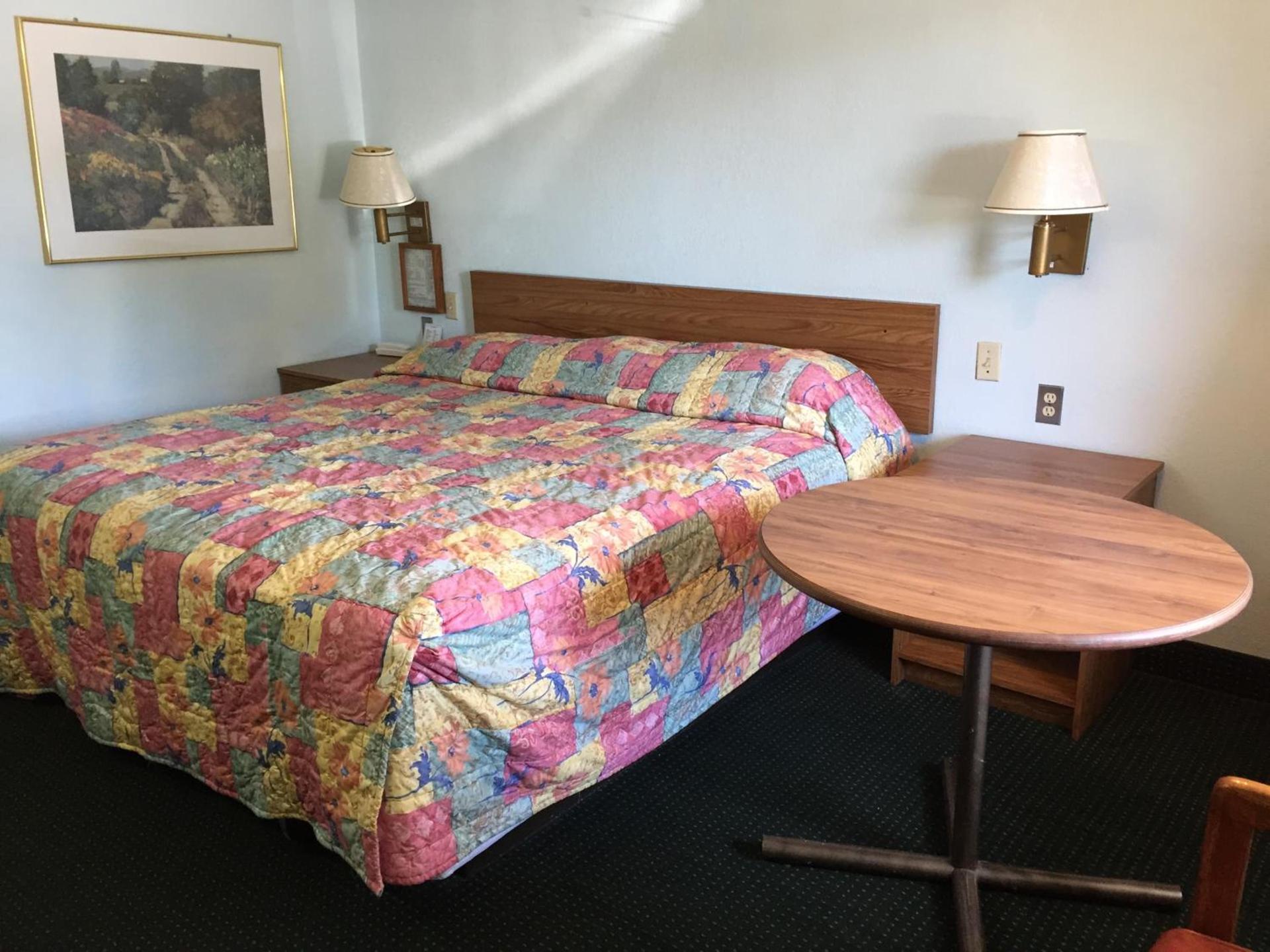 Flamingo Inn photo 10