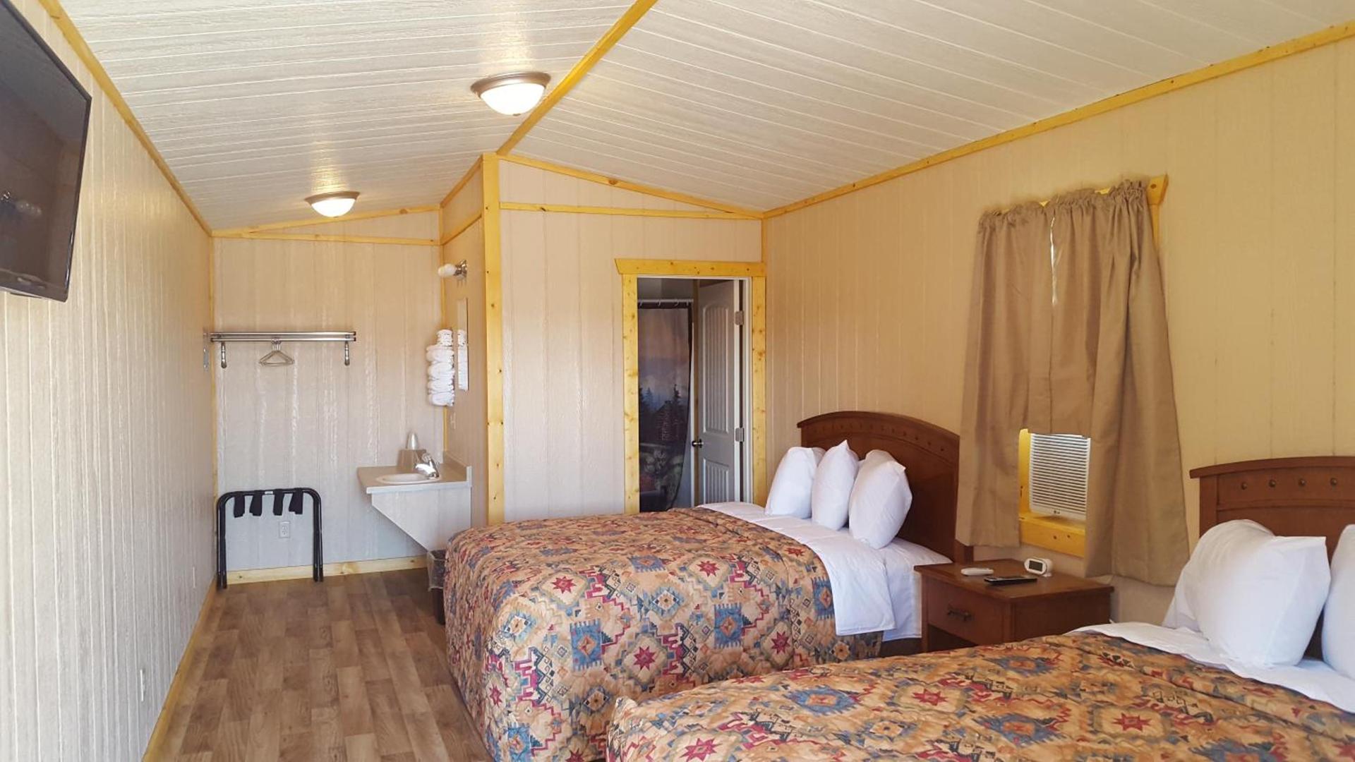 Big Bear Motel photo 53