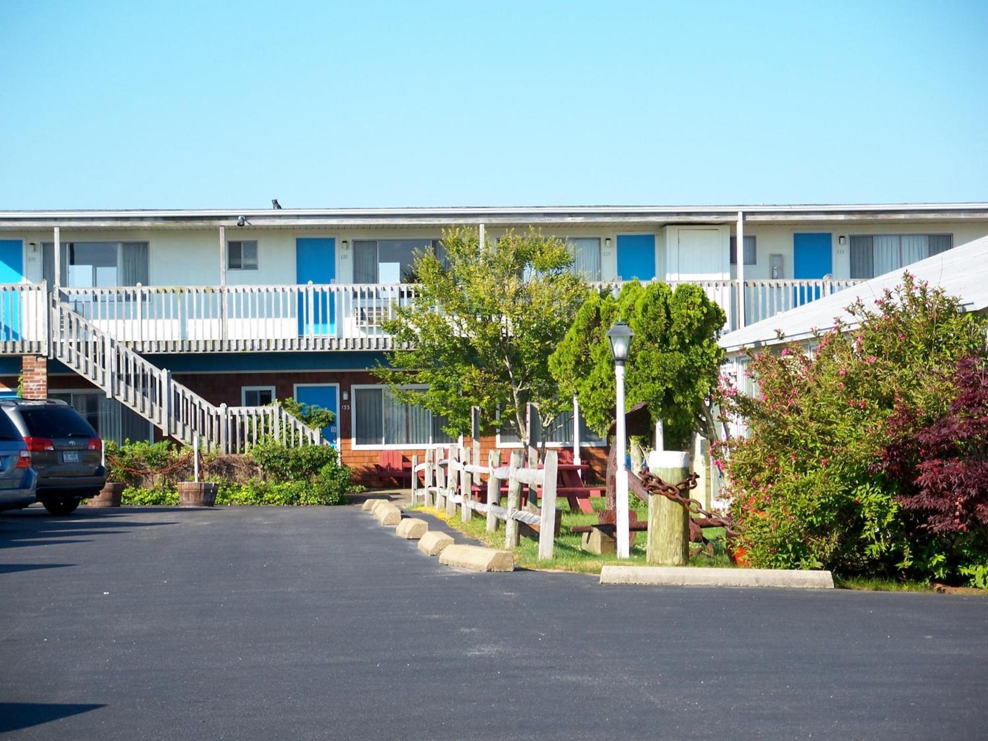 Blue Sea Motor Inn — hotel in North Truro