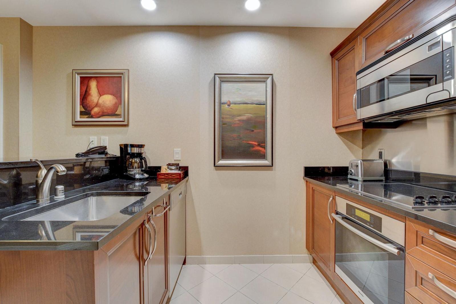 Lumiere Suite at MGM Signature Tower 1 with Balcony 5 MIN WALK FROM F1 GRANDSTAND photo 56