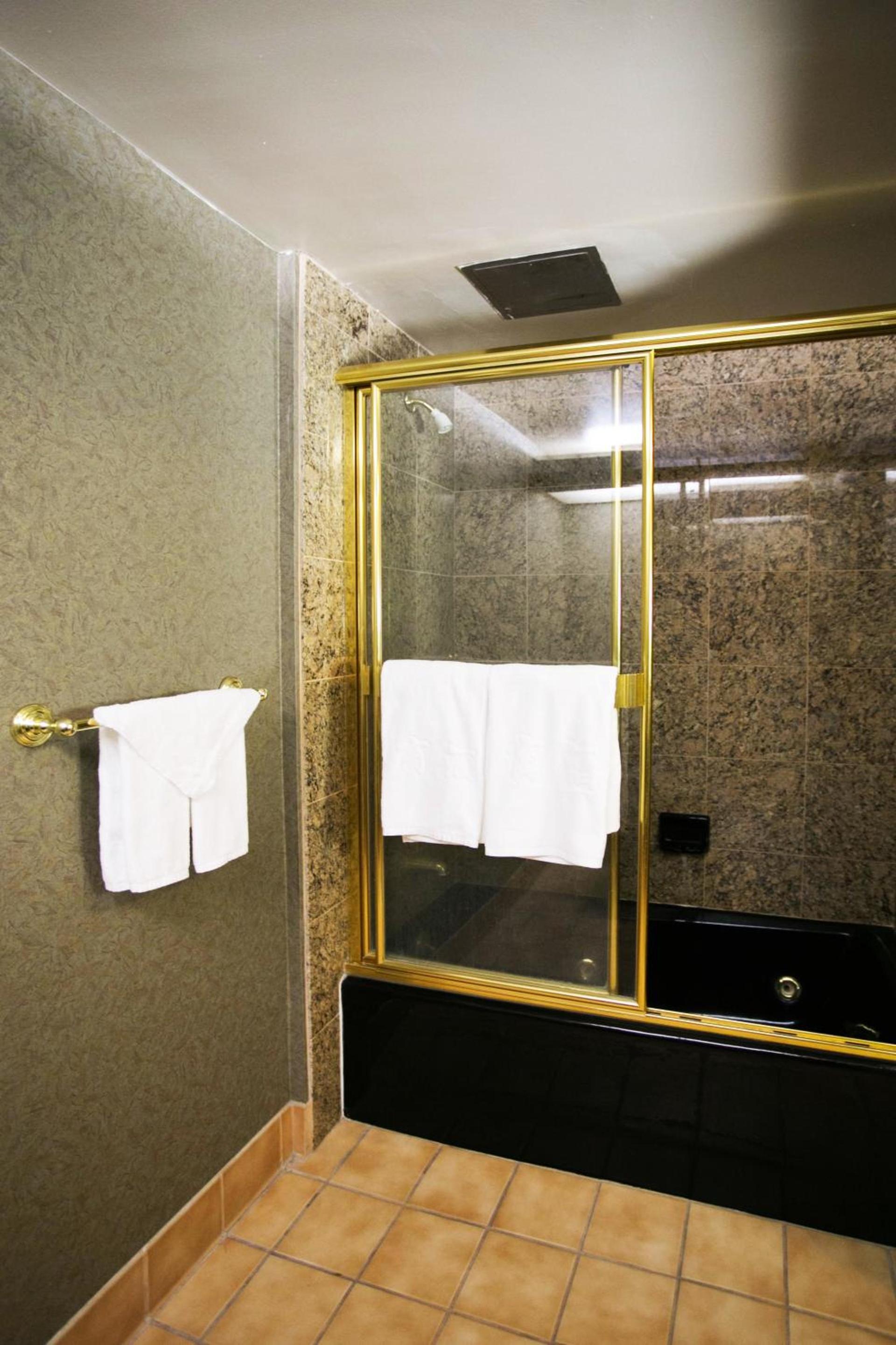 LA Crystal Hotel -Los Angeles-Long Beach Area photo 61