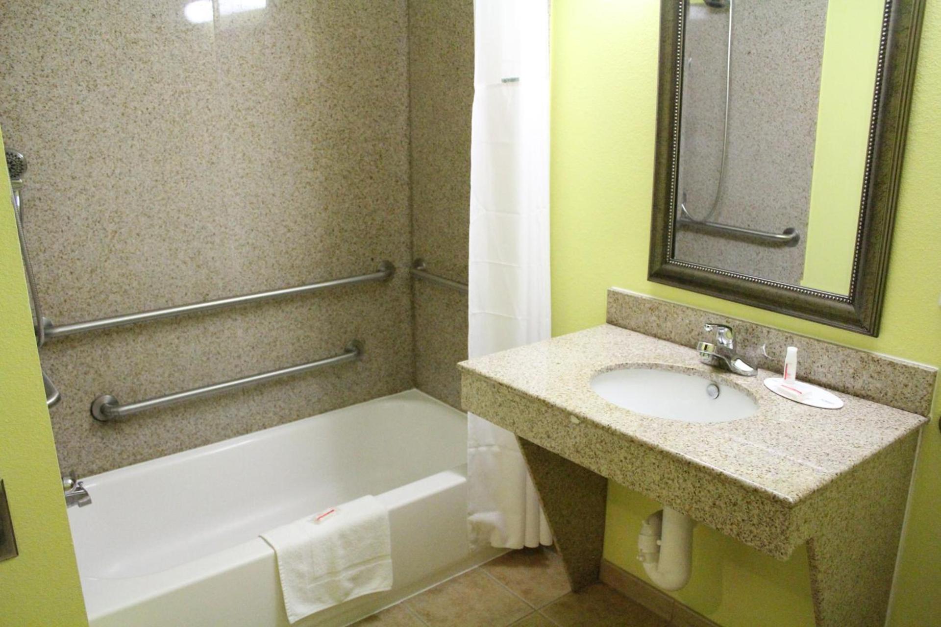 Days Inn by Wyndham Salado photo 19