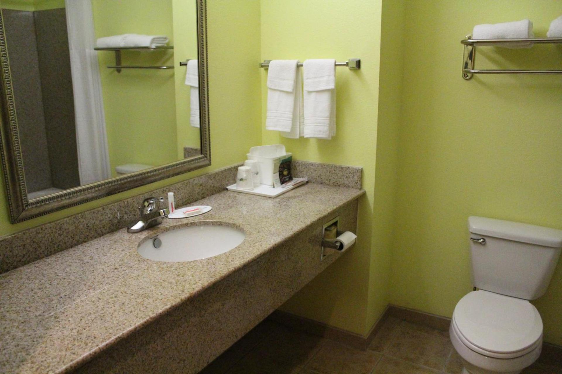 Days Inn by Wyndham Salado photo 17