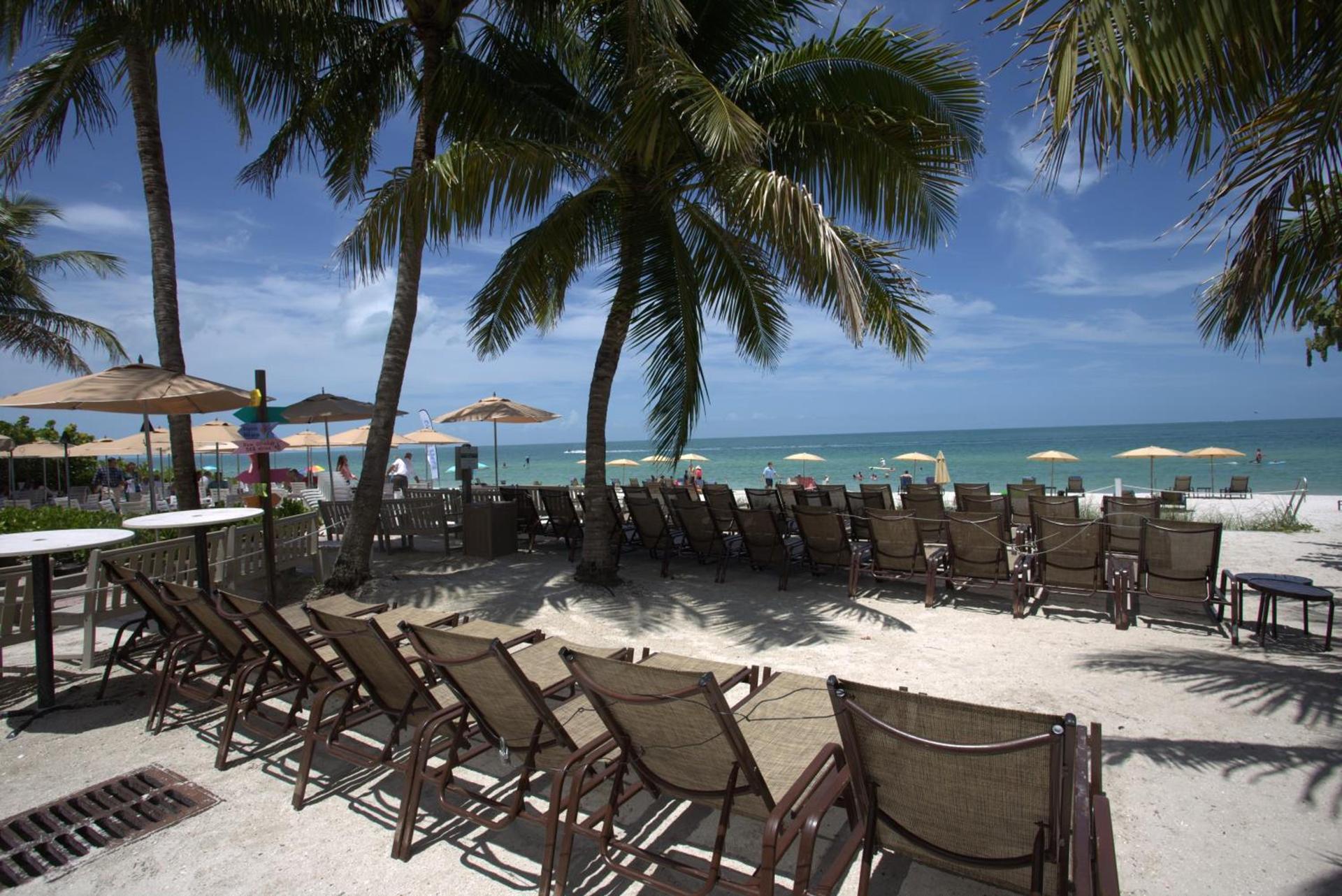 Vanderbilt Beach Resort photo 40