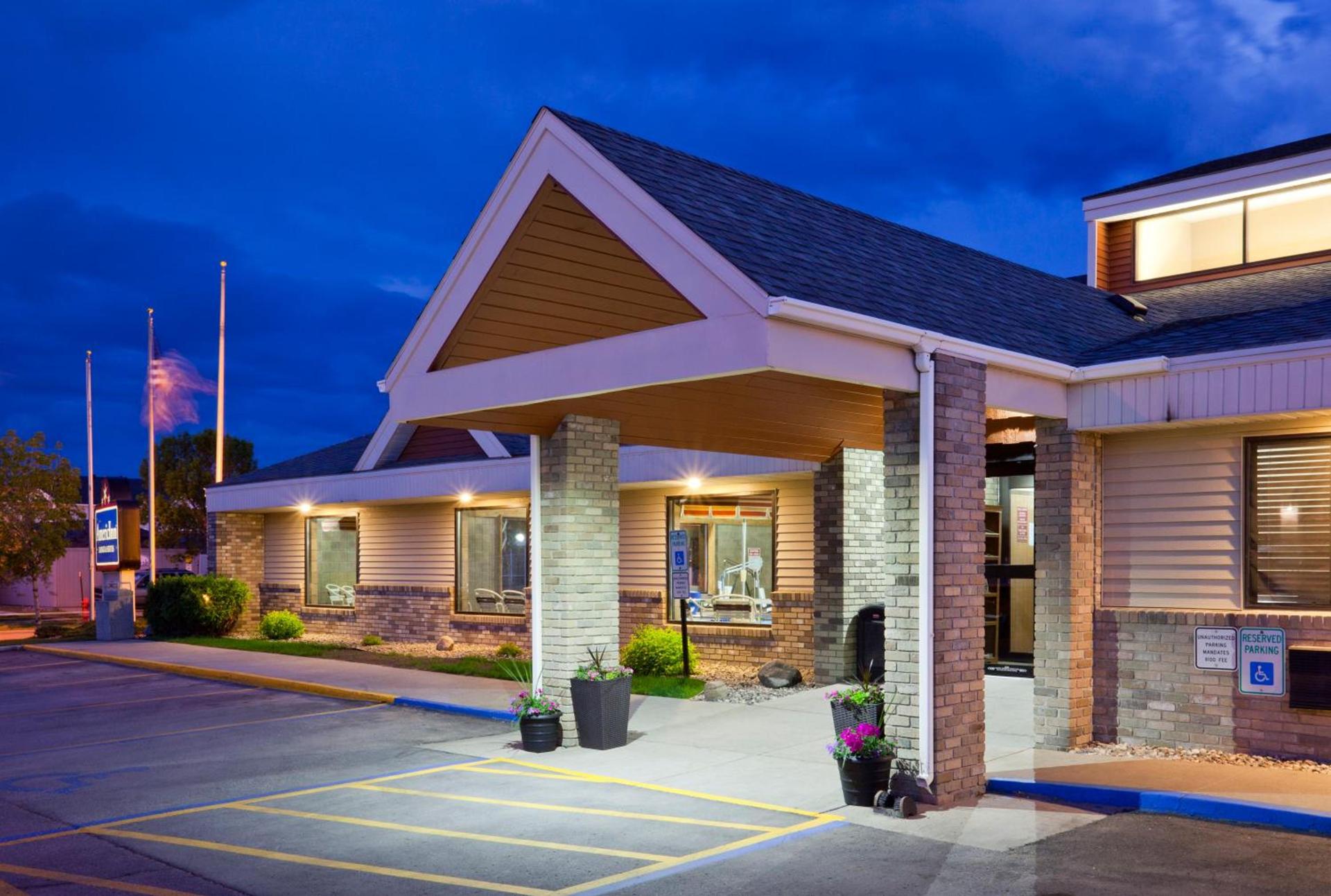 AmericInn by Wyndham Fargo West Acres photo 29