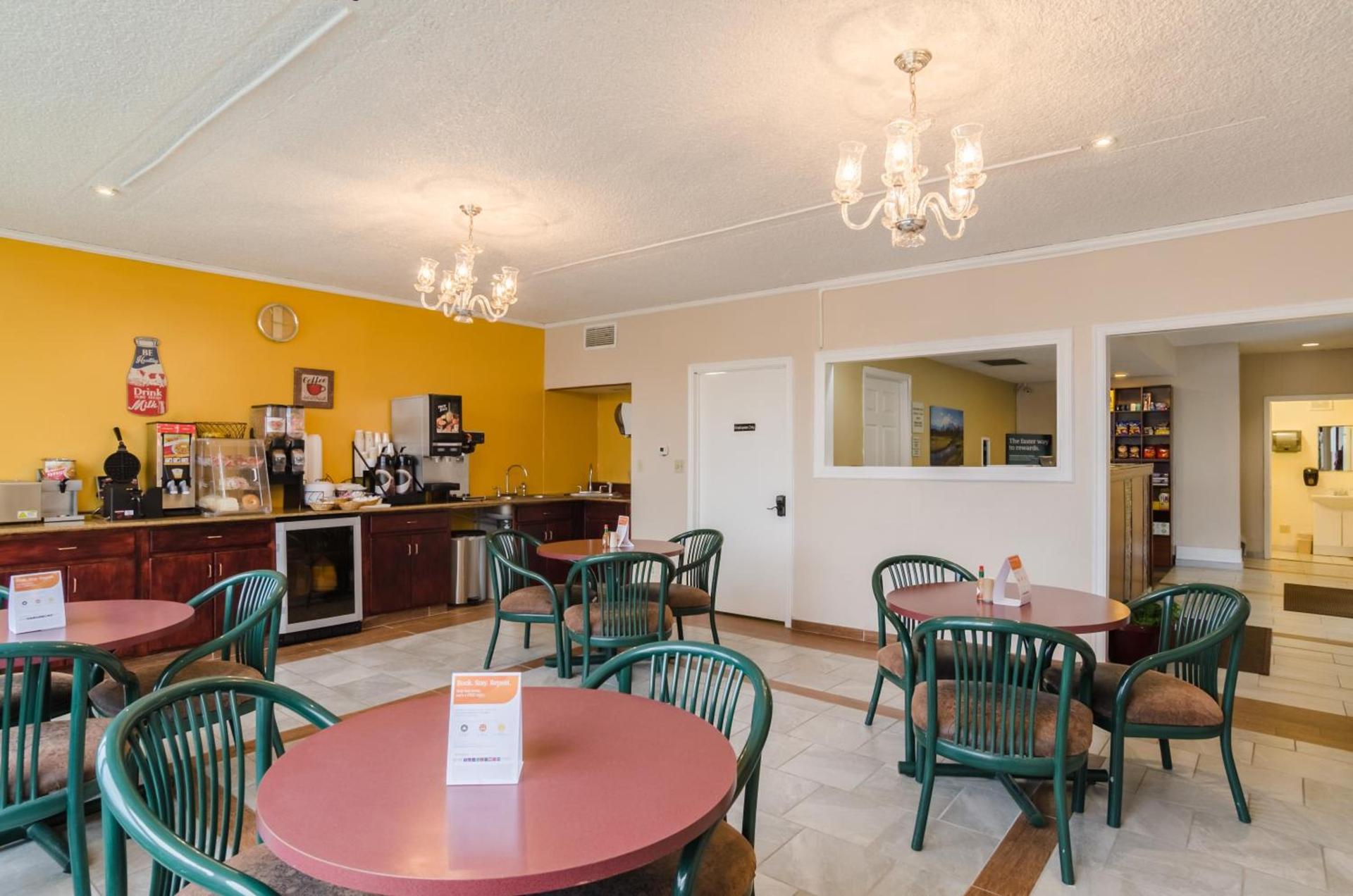 Alamo Inn & Suites photo 30