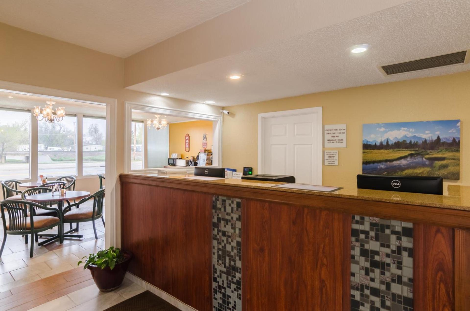 Alamo Inn & Suites photo 3