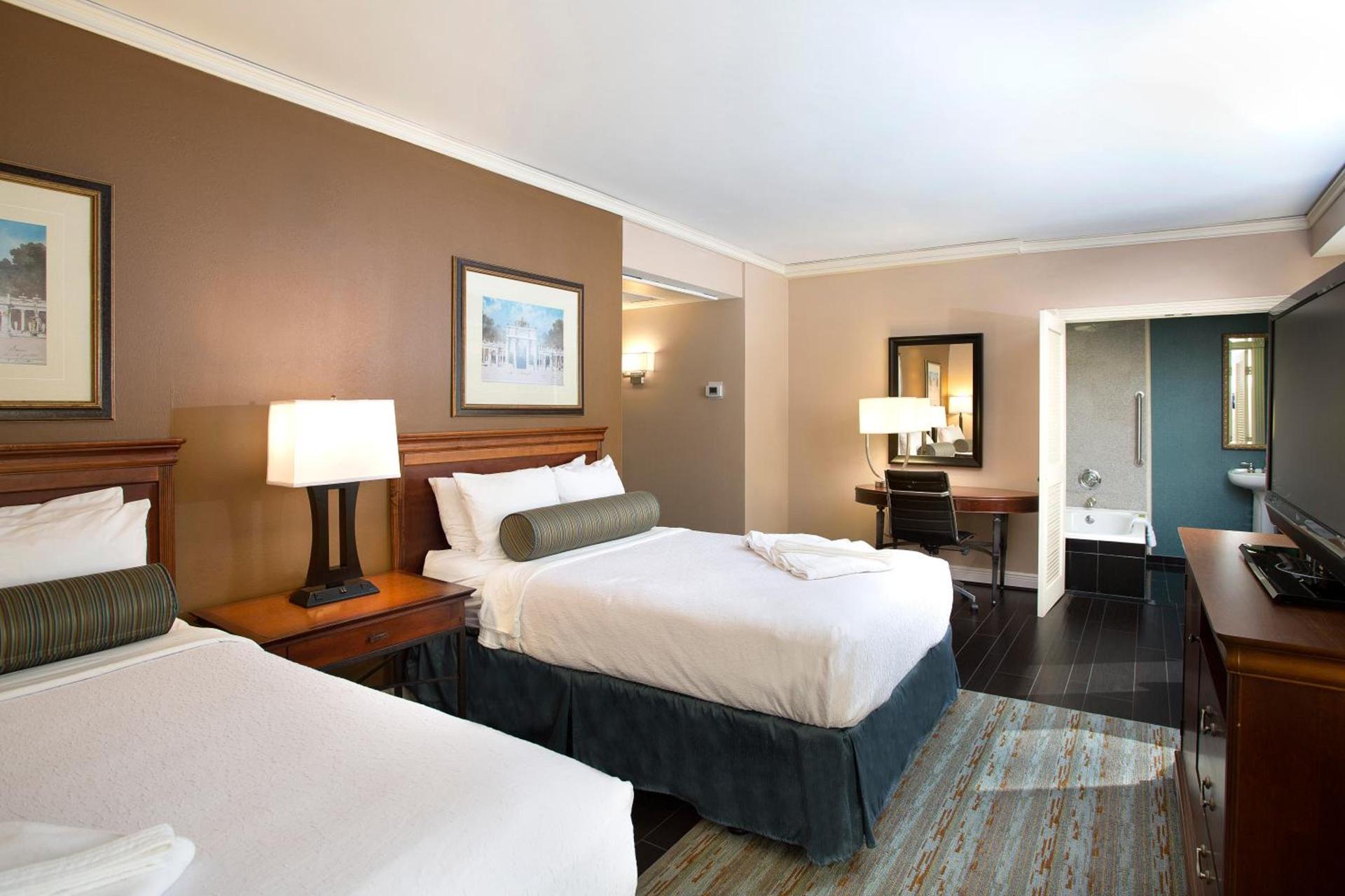 The Whitehall Houston photo 38