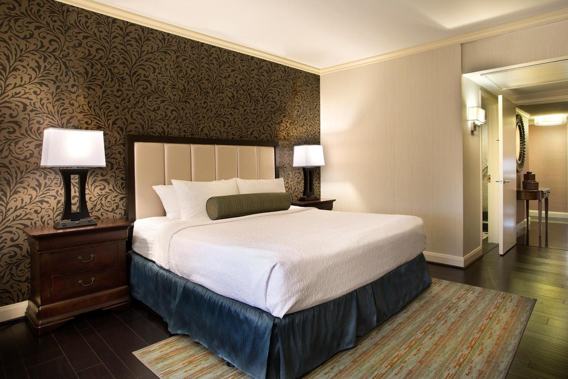The Whitehall Houston photo 26