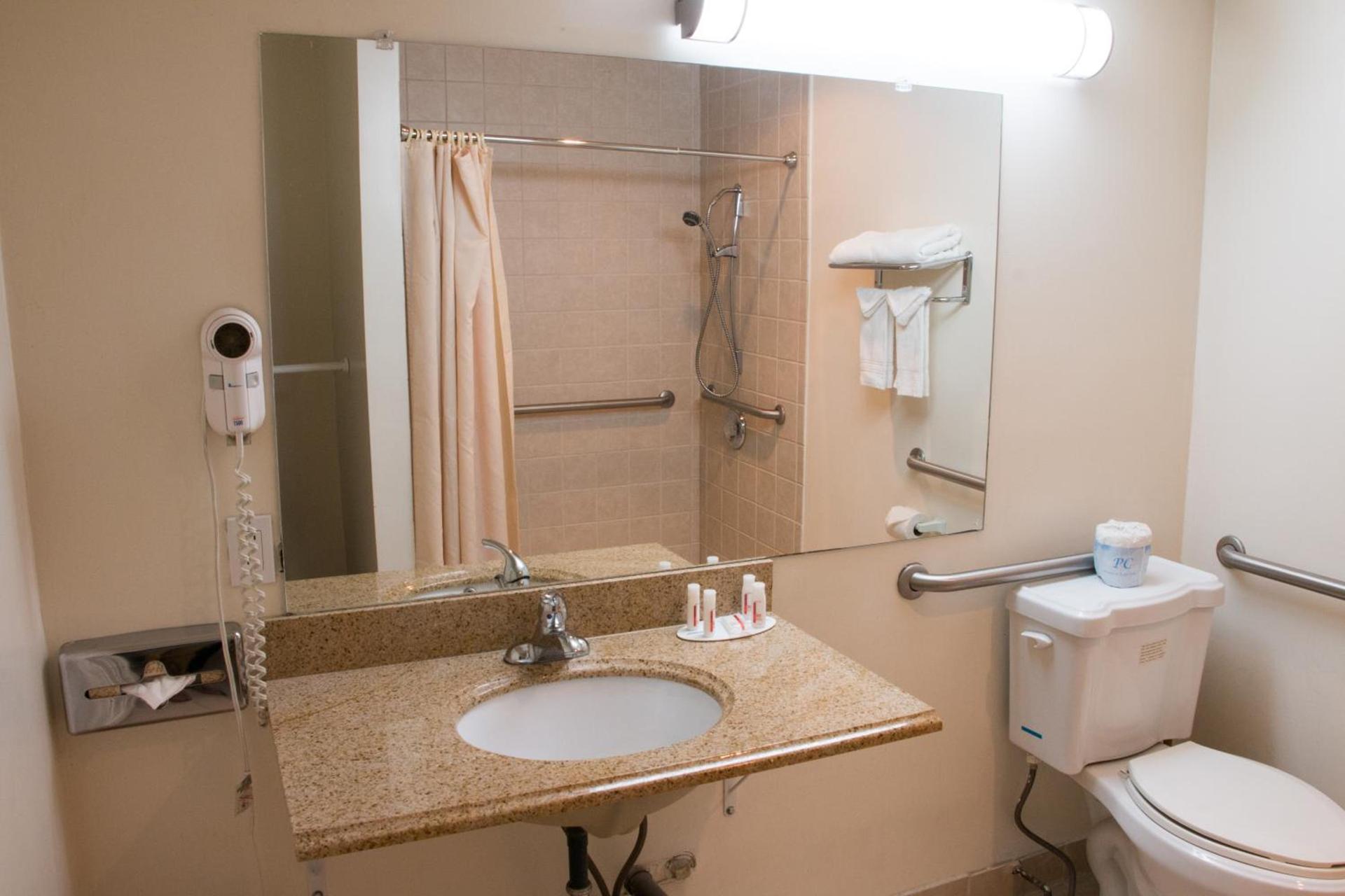 Days Inn by Wyndham Indio photo 15