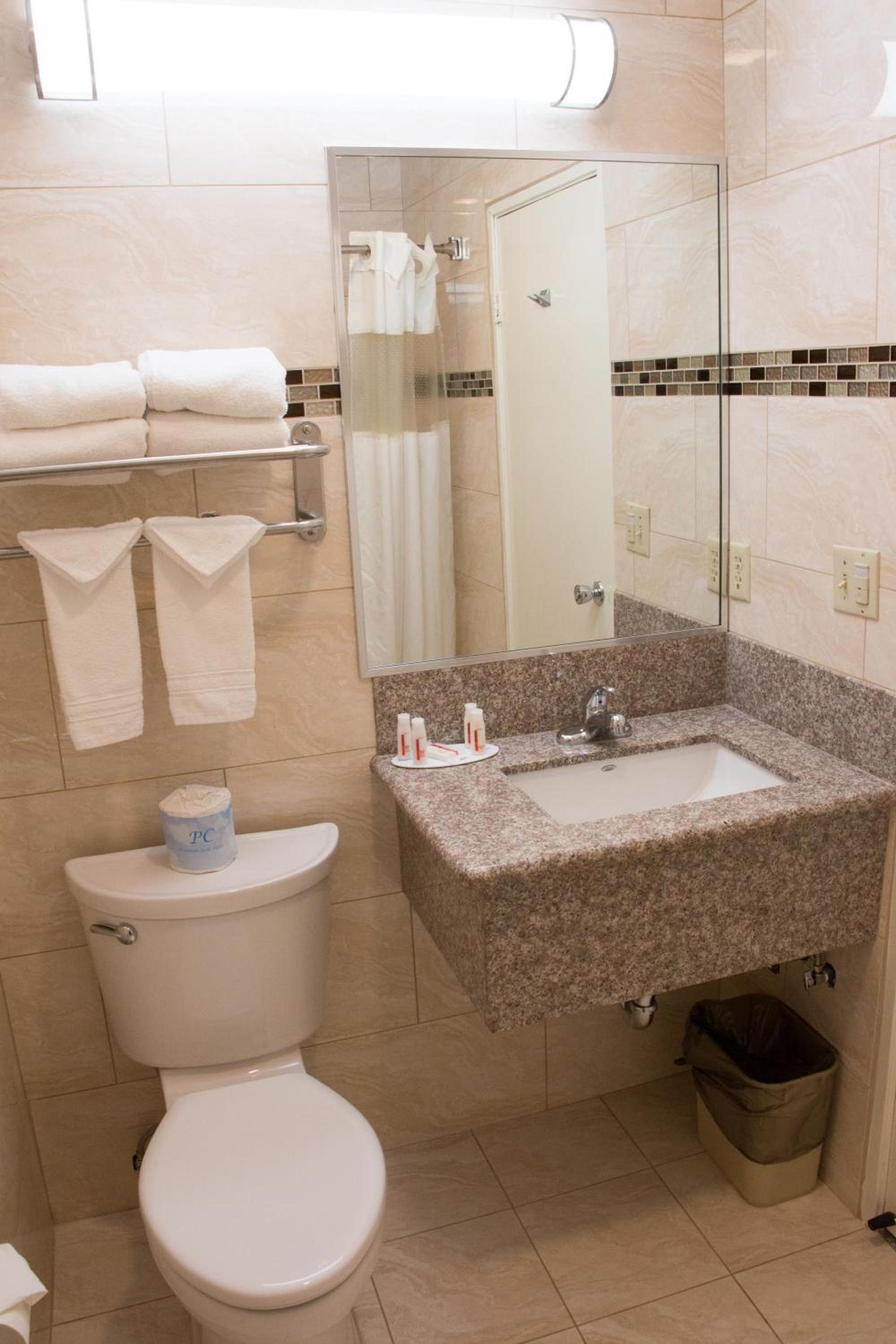 Days Inn by Wyndham Indio photo 16