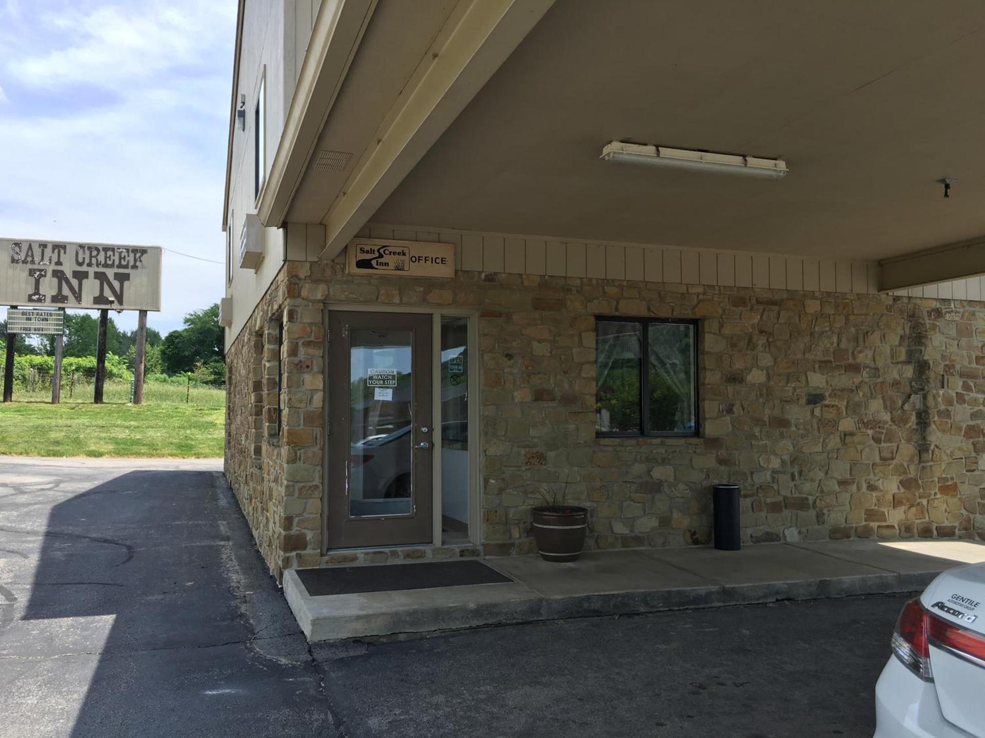 Salt Creek Inn photo 35