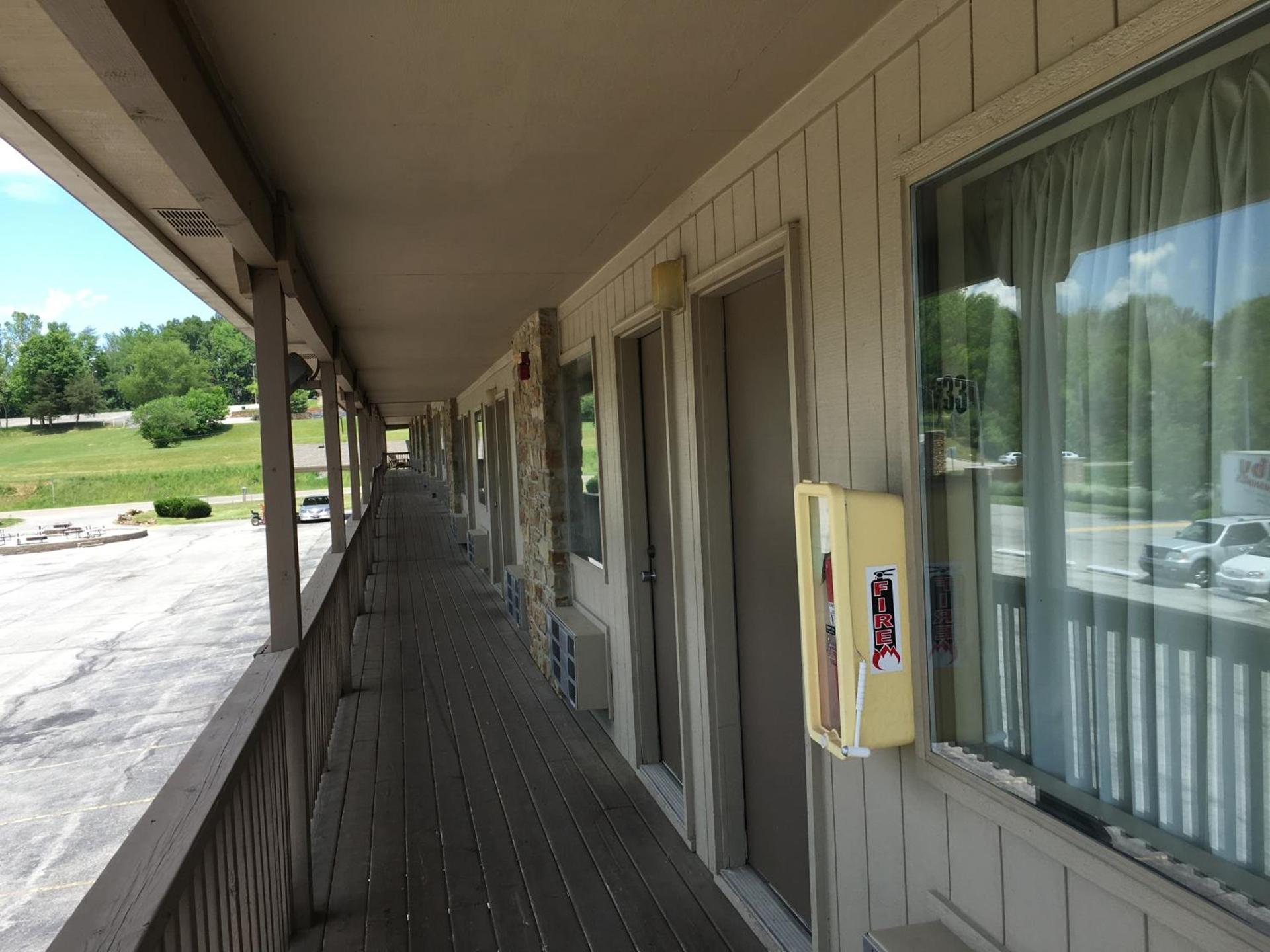 Salt Creek Inn photo 39