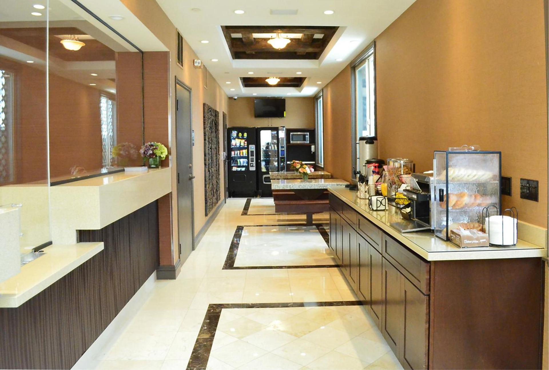 Tuscan Garden Inn photo 18