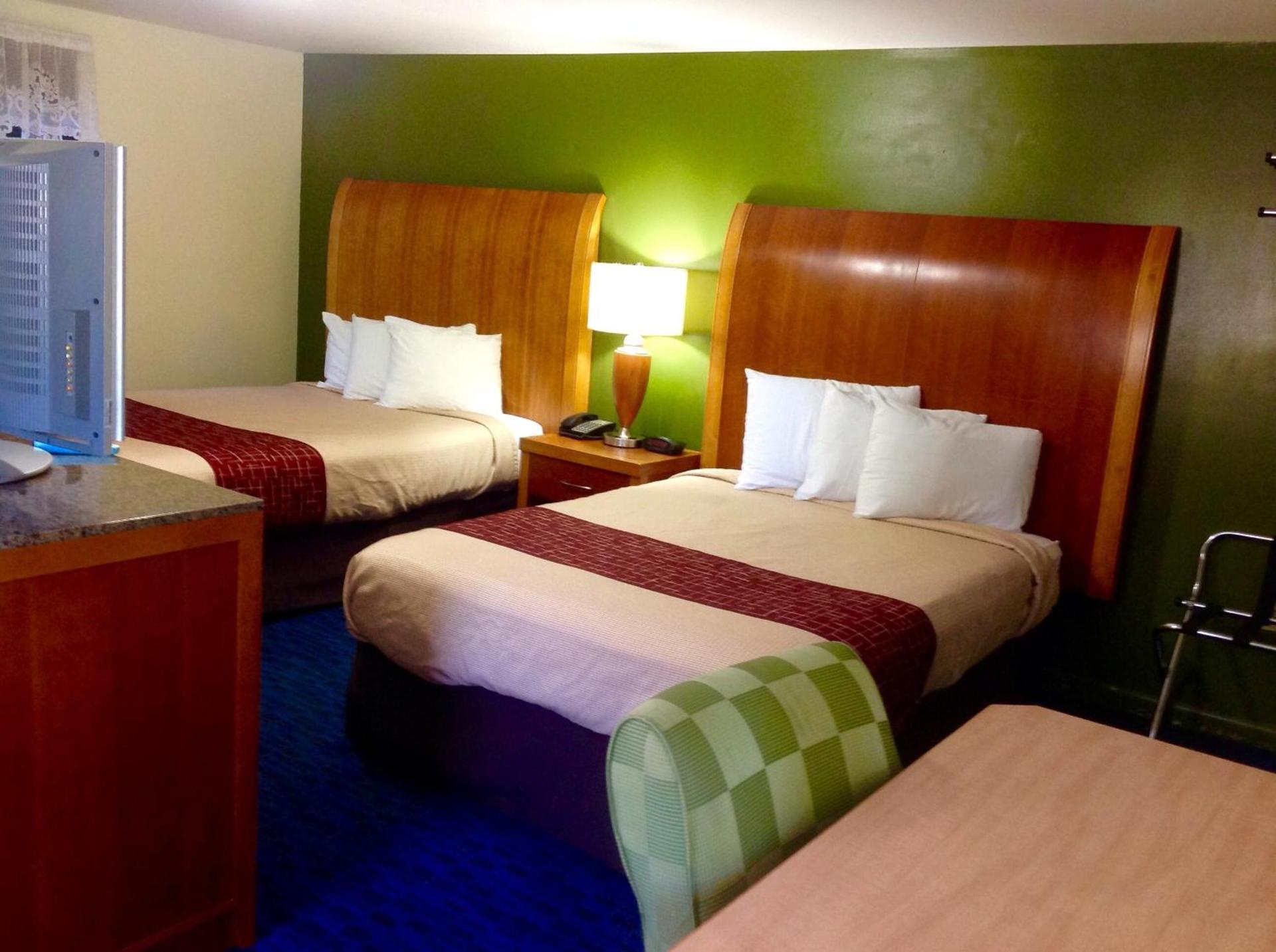 Pilgrim Inn & Cottages photo 19