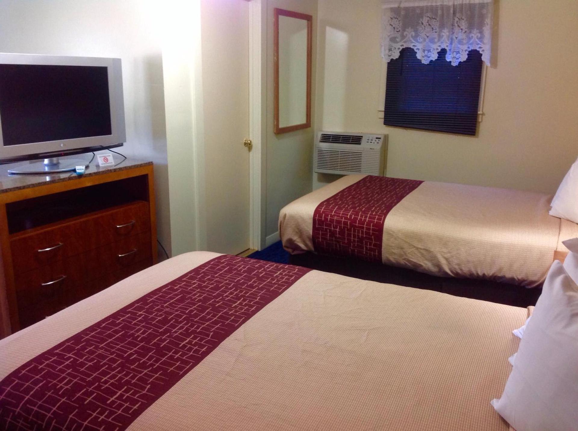 Pilgrim Inn & Cottages photo 11