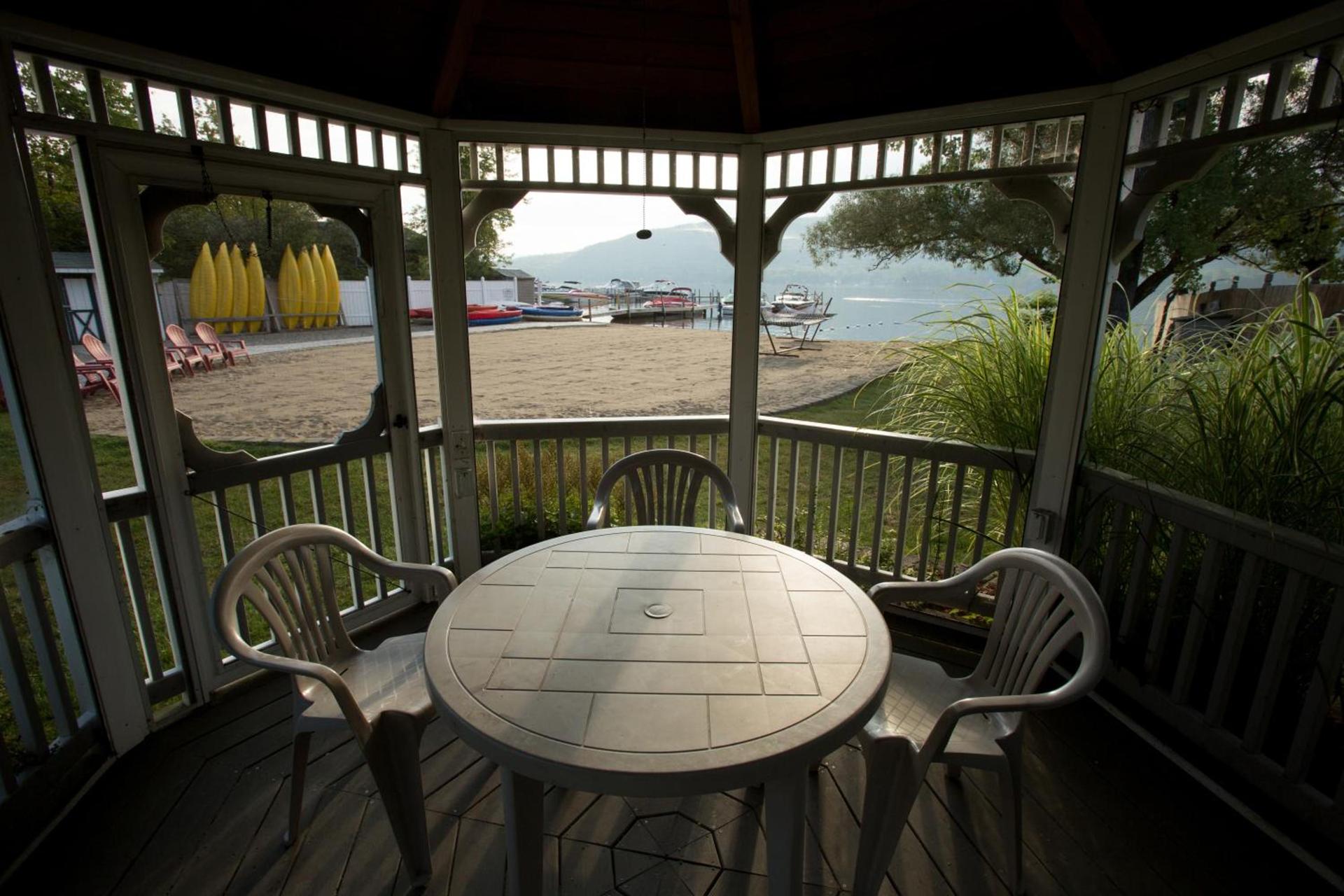 Shore Meadows Lodge LLC photo 29