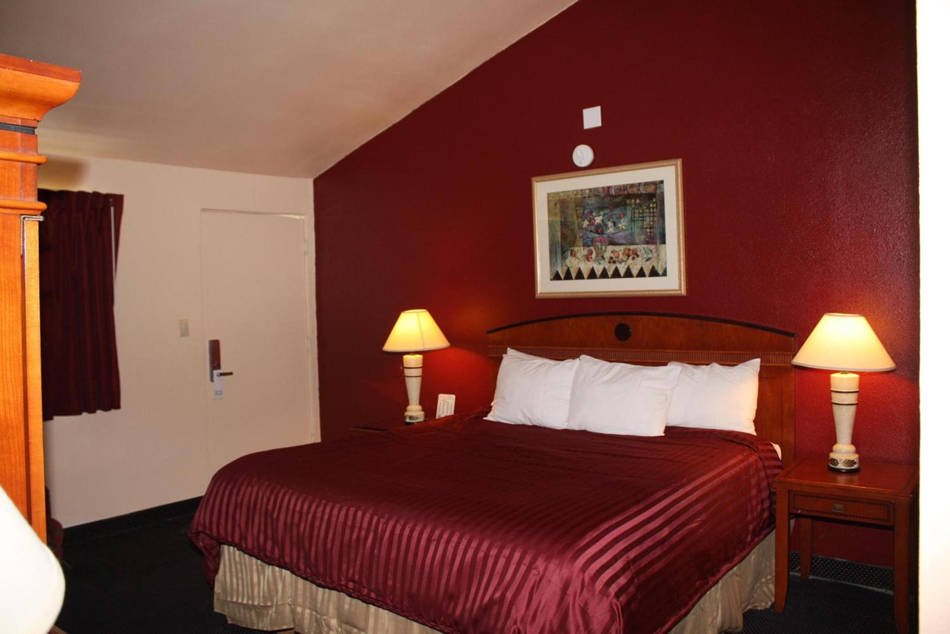 Budget Inn photo 12