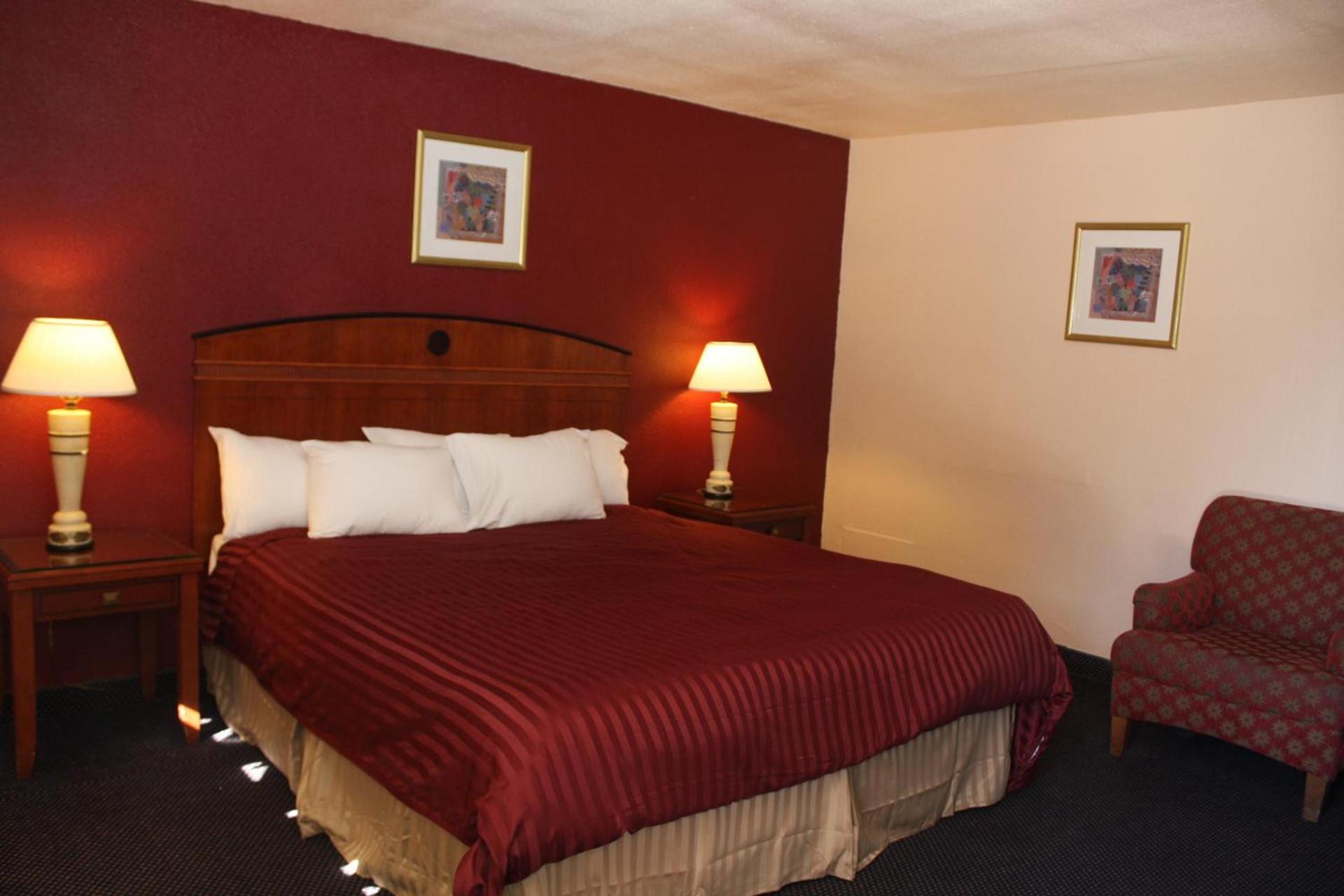 Budget Inn photo 16