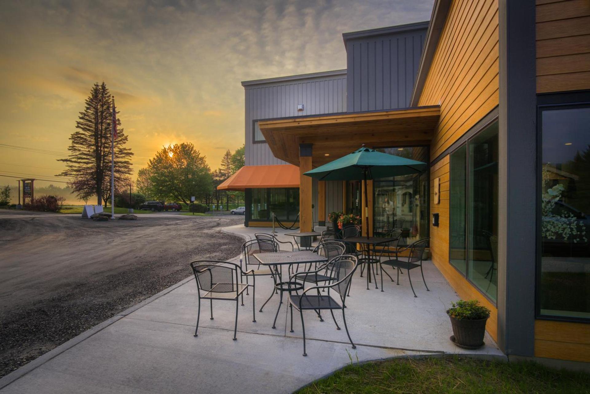 Sun & Ski Inn and Suites photo 17
