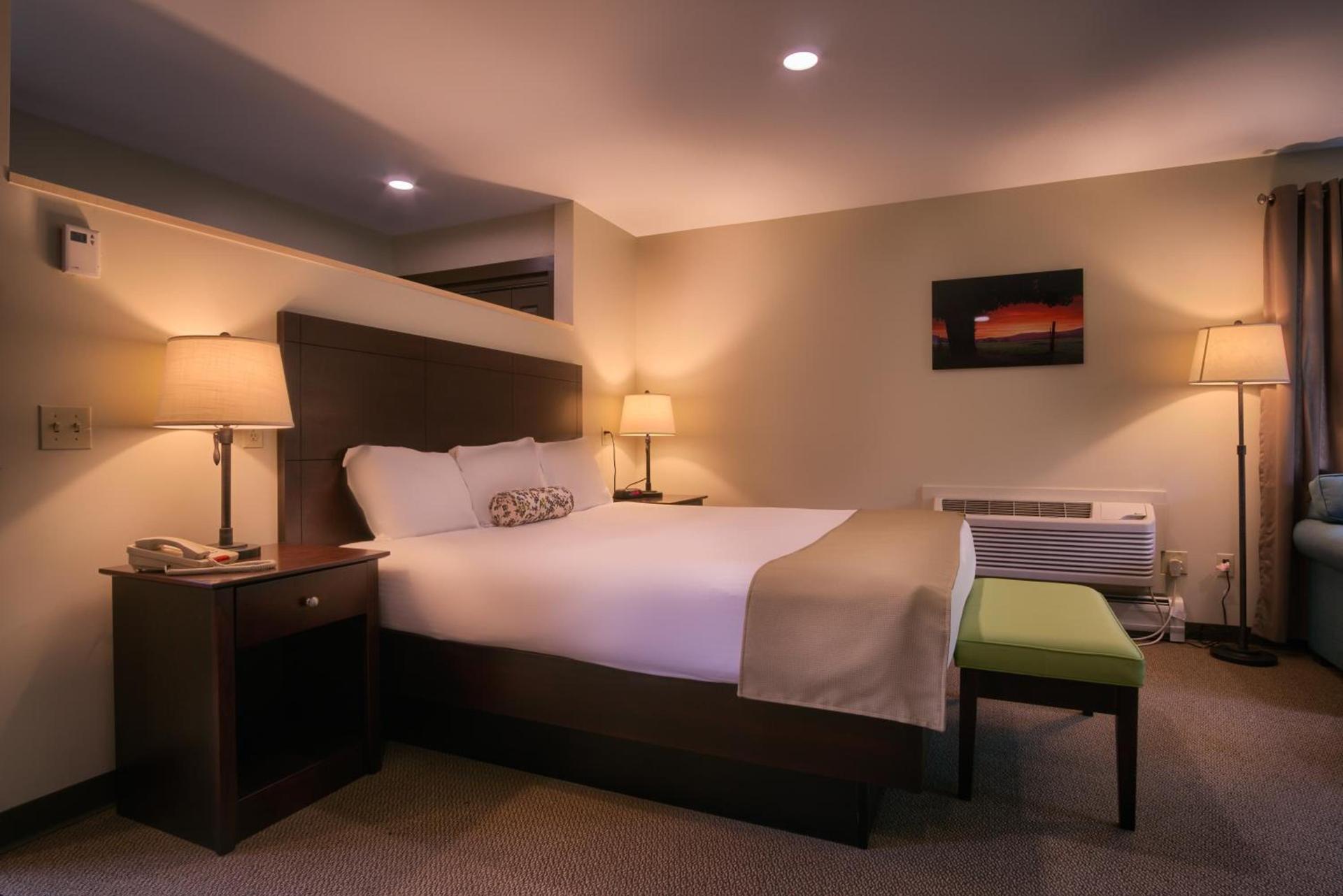 Sun & Ski Inn and Suites photo 60