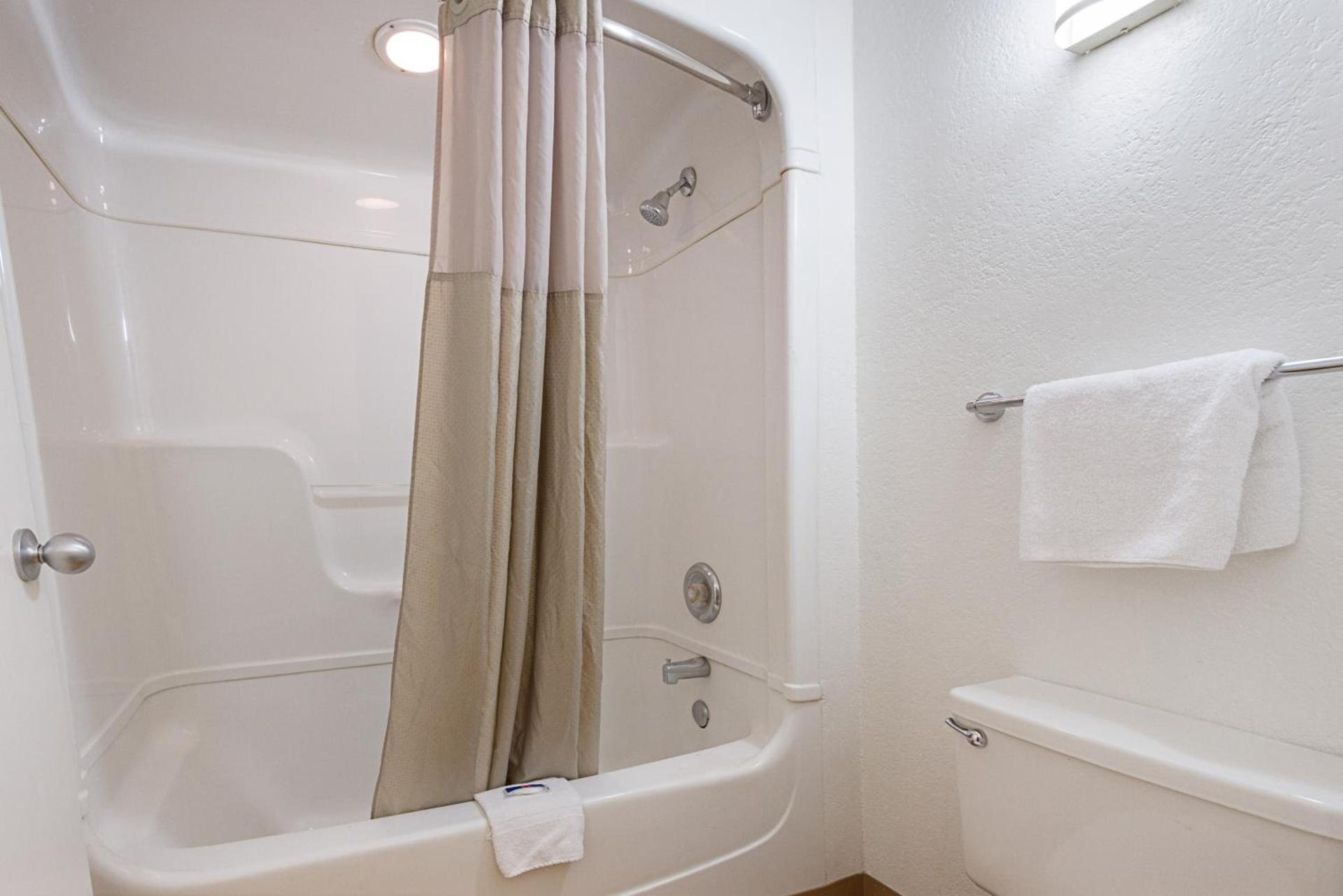 Motel 6-Mesa, AZ - South photo 32