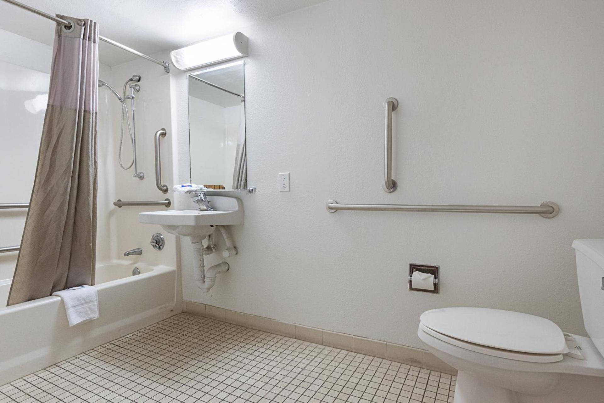 Motel 6-Mesa, AZ - South photo 30
