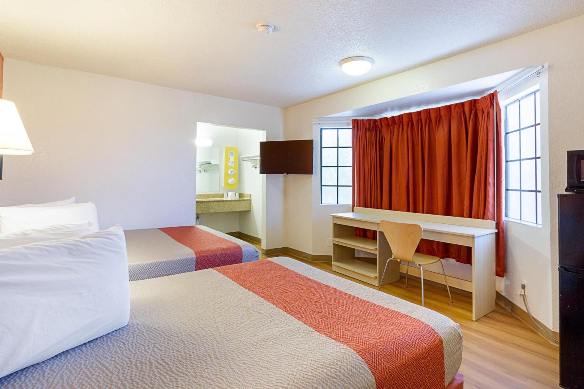 Motel 6-Mesa, AZ - South photo 19