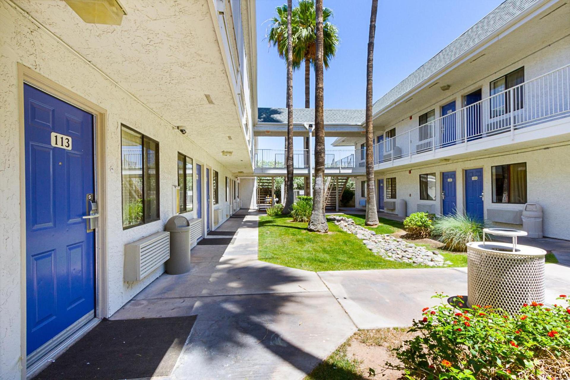 Motel 6-Mesa, AZ - South photo 8