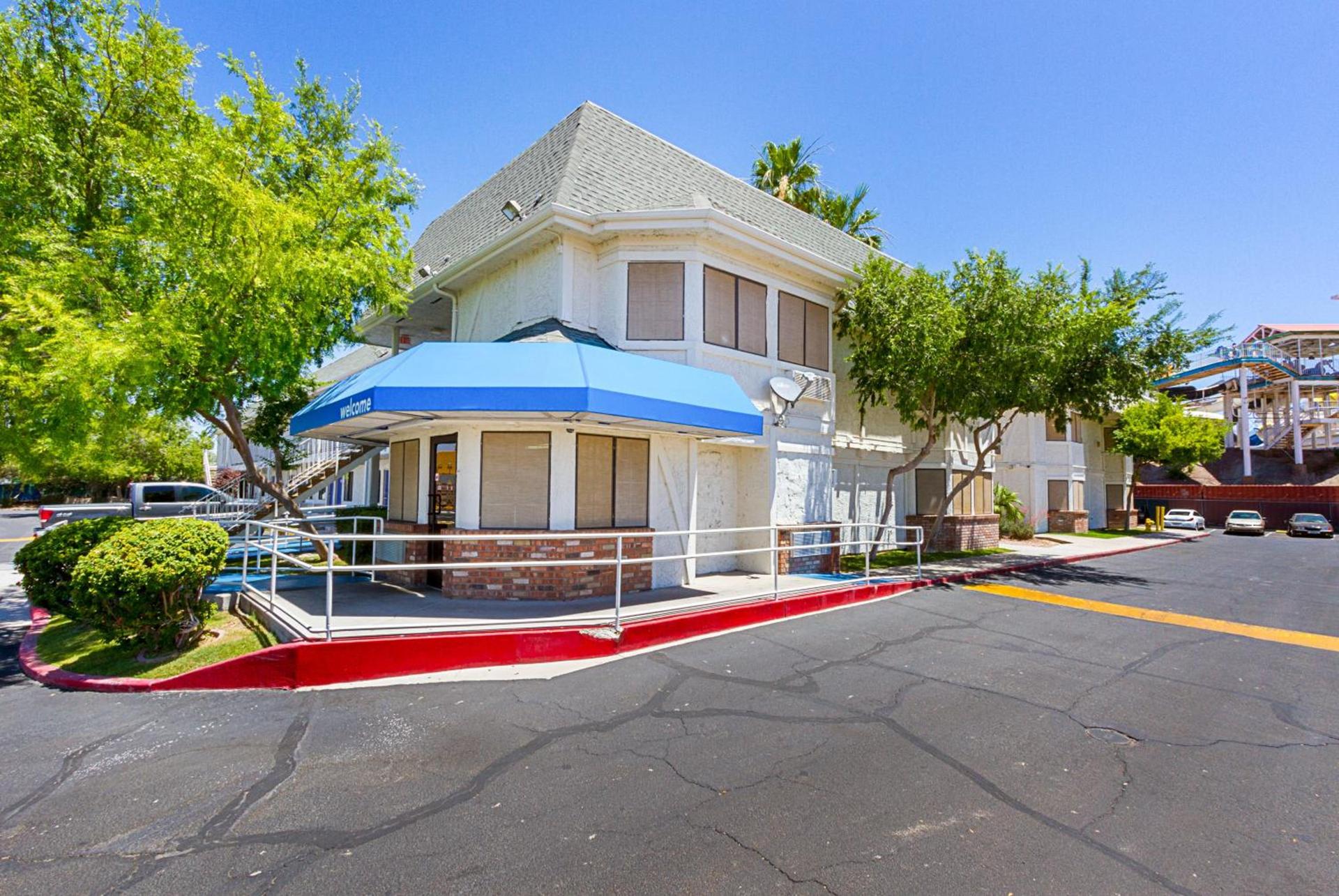 Motel 6-Mesa, AZ - South photo 1