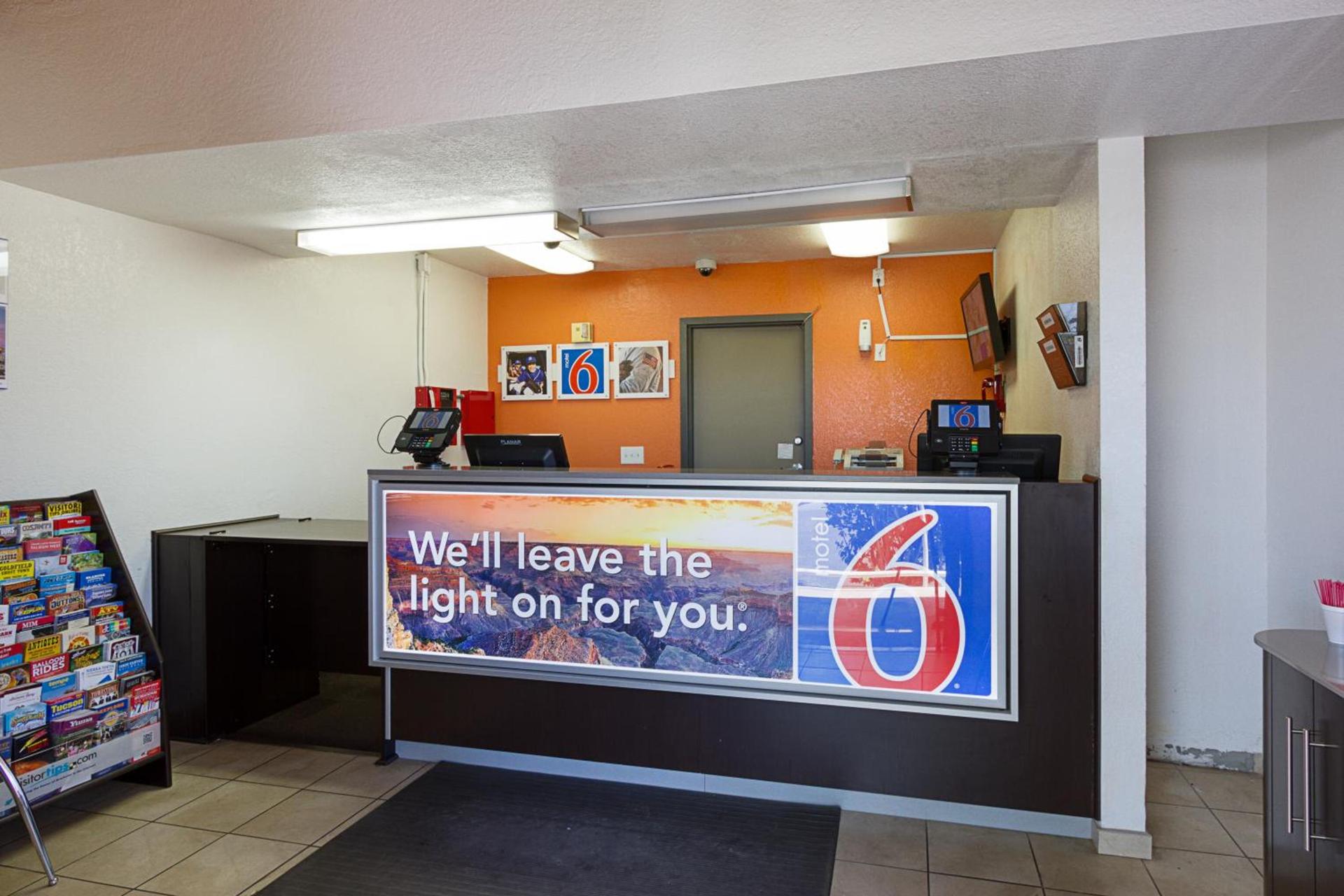 Motel 6-Mesa, AZ - South photo 11