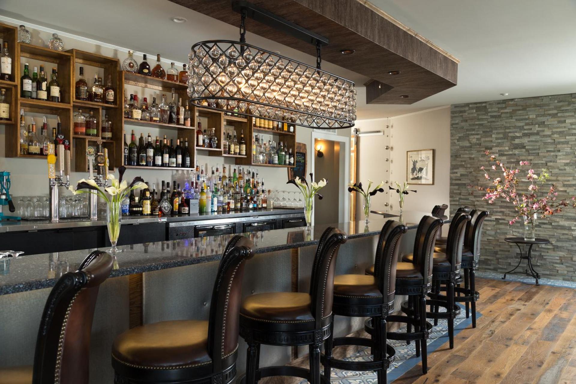 L'Auberge Provencale Inn & Restaurant photo 53