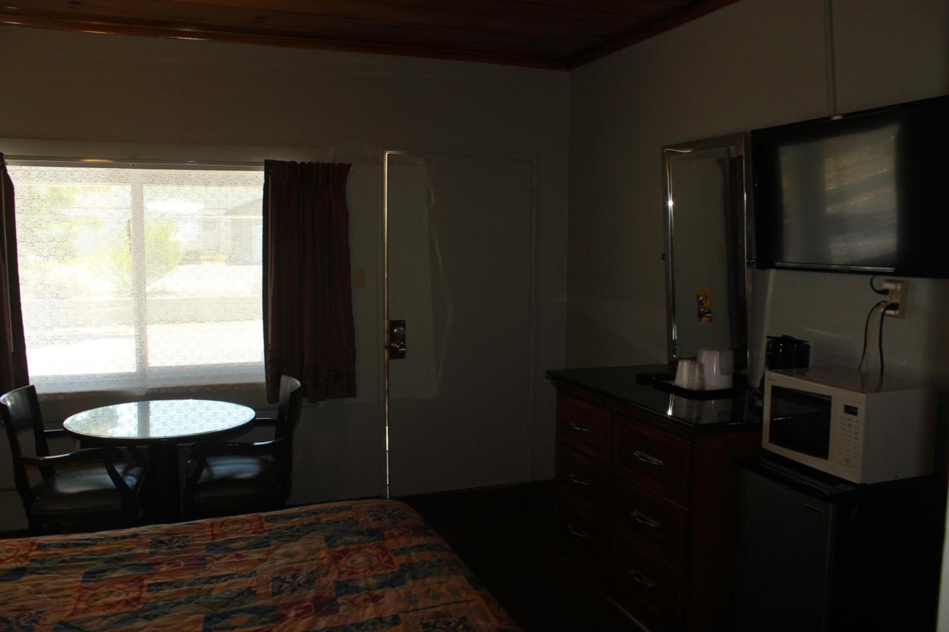 Budget Inn -Yreka photo 57