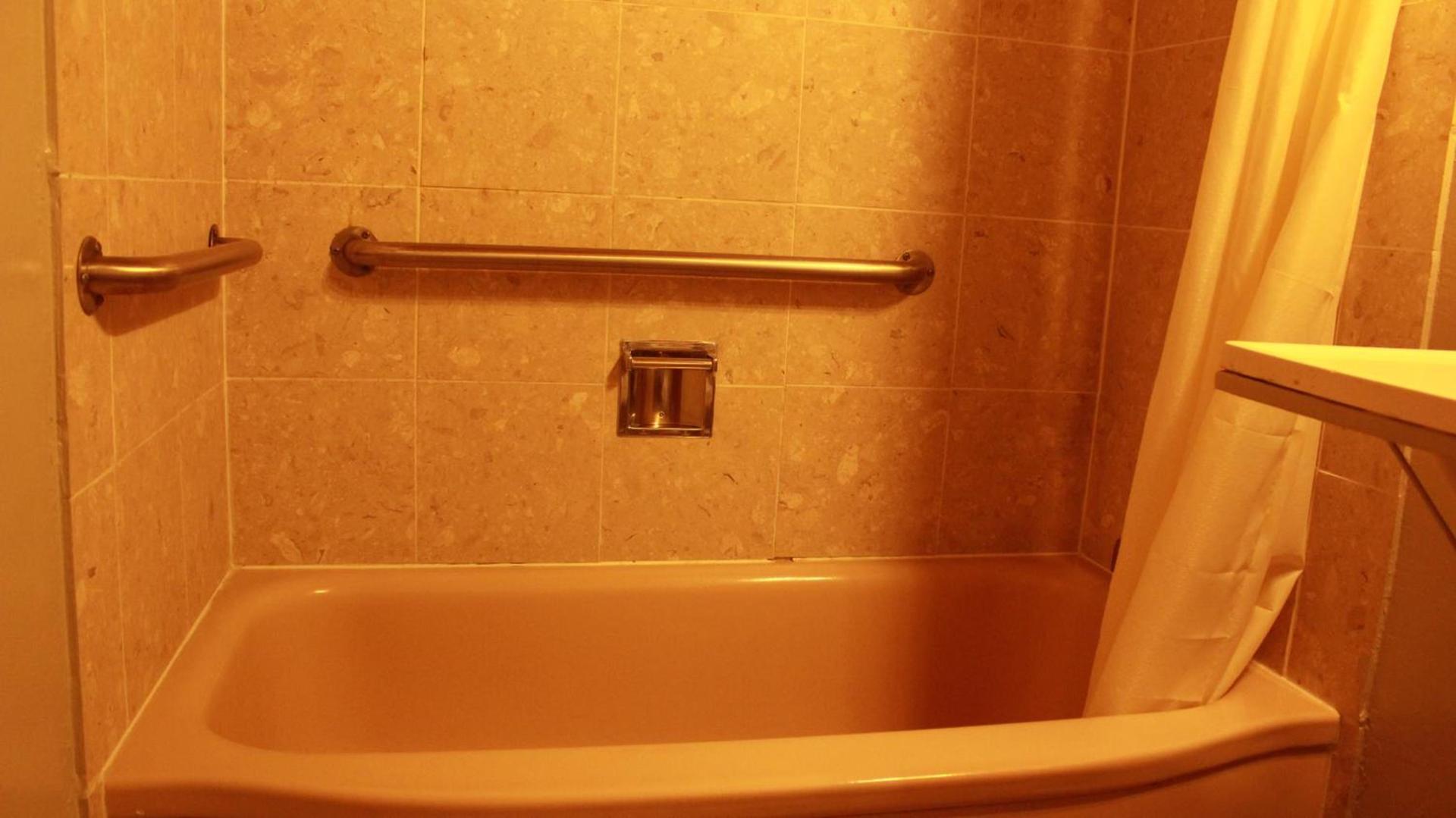 Budget Inn -Yreka photo 51
