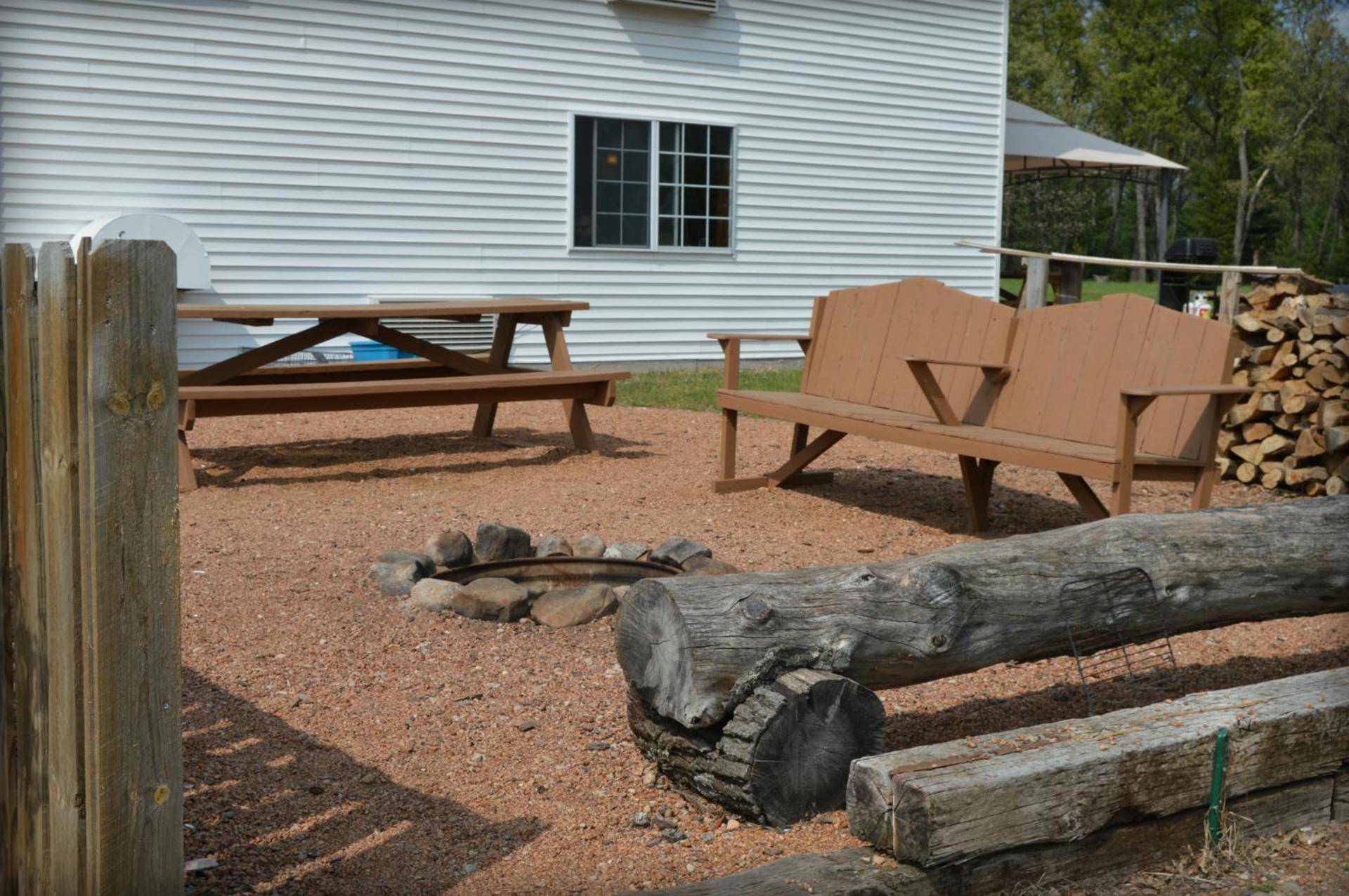 Adams Inn and Suites photo 8
