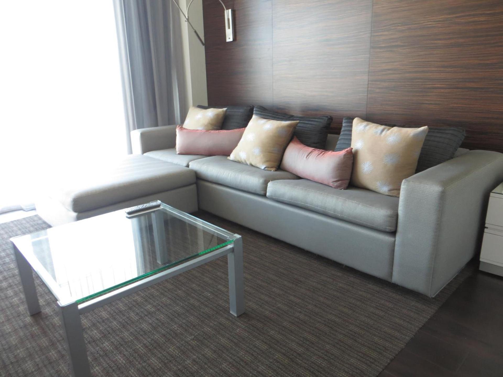 Palms Place Suite with Strip View photo 4