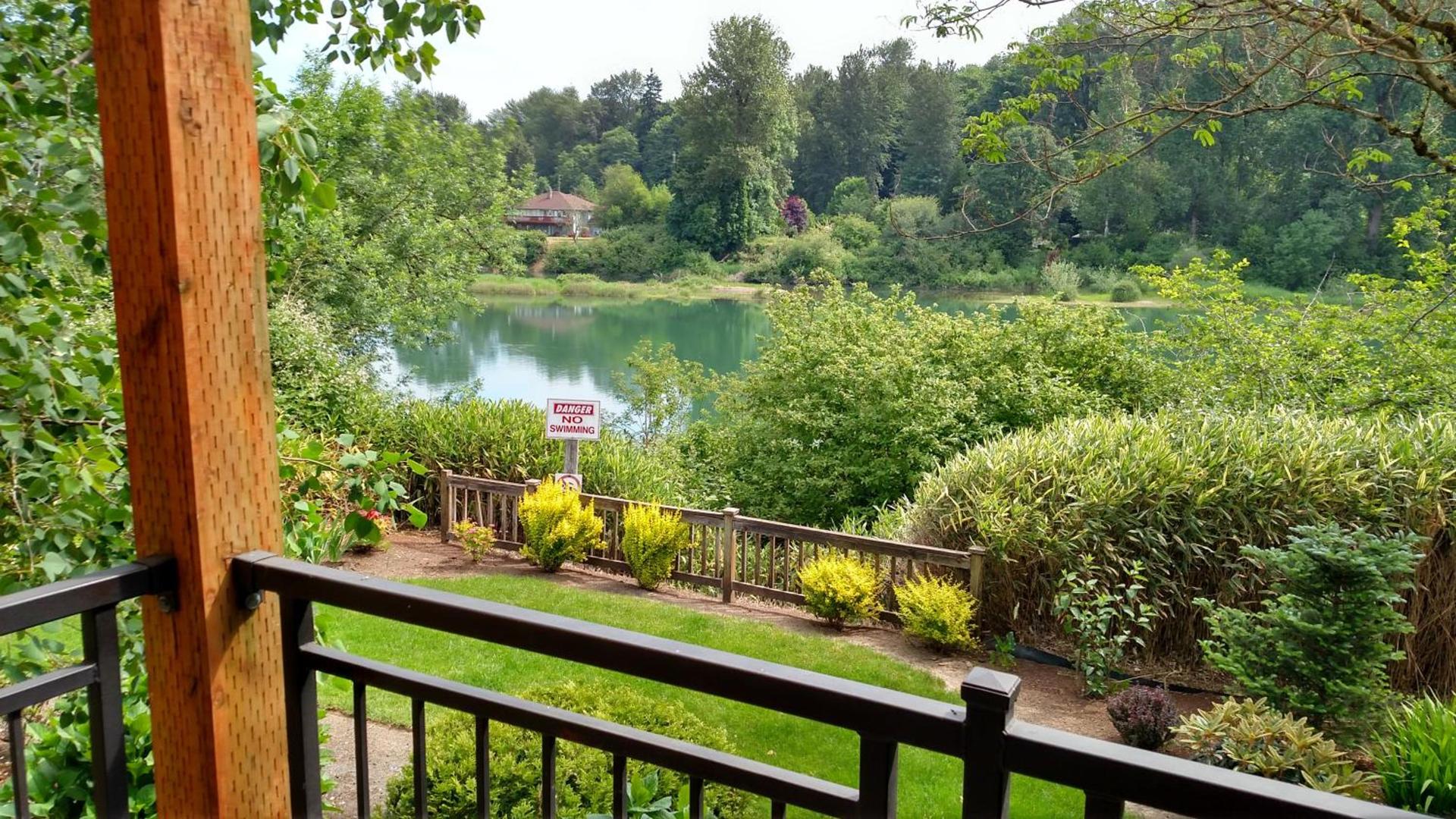Lewis River Inn photo 49