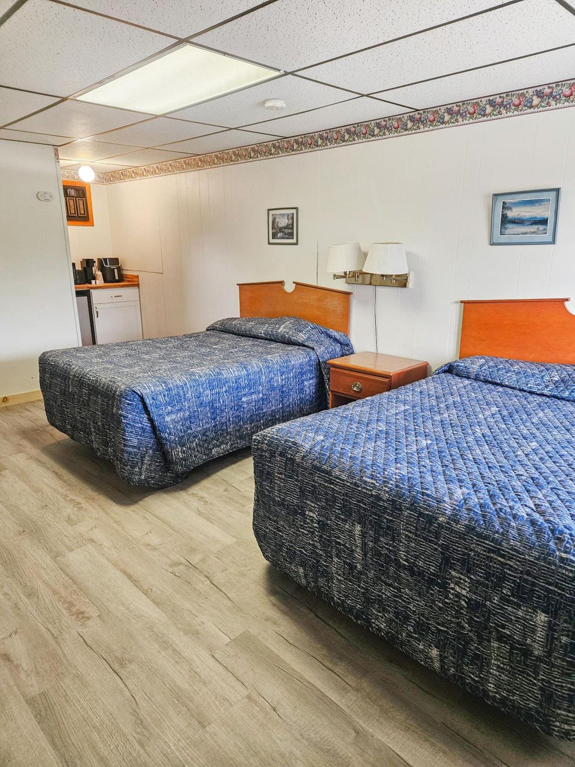 Katahdin Valley Motel photo 40
