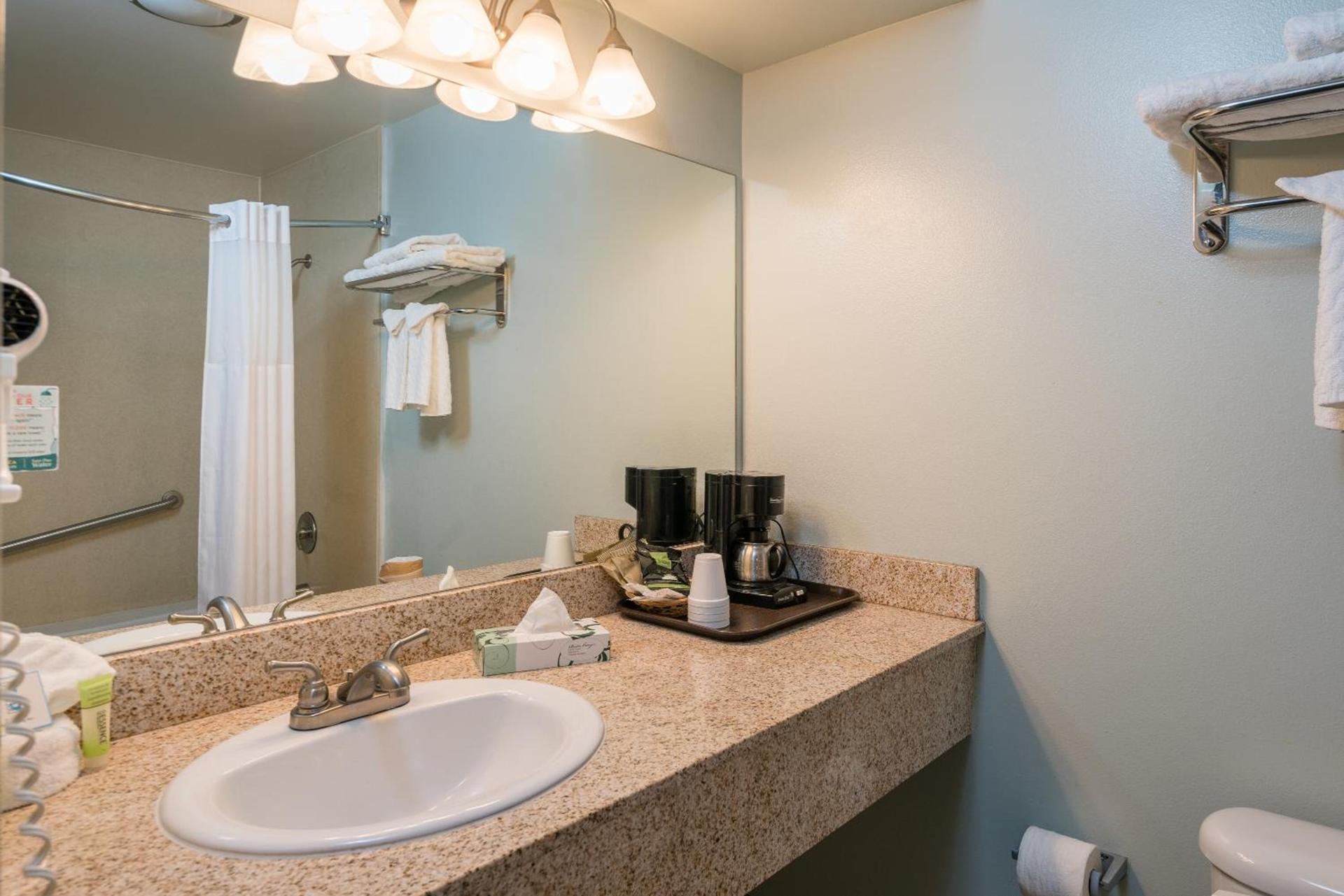 Morro Shores Inn And Suites photo 53