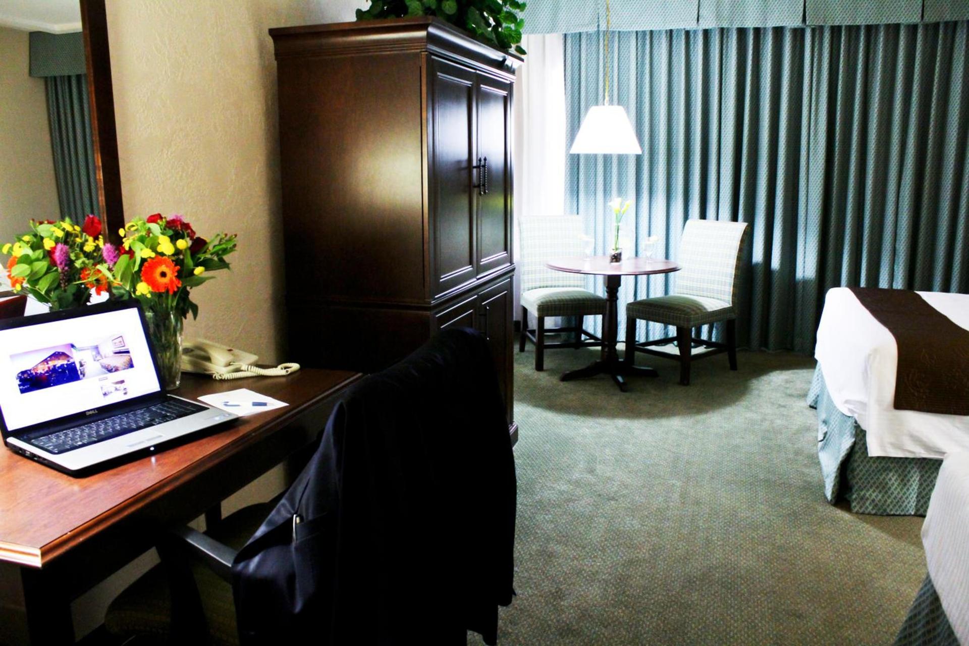 University Square Hotel photo 7