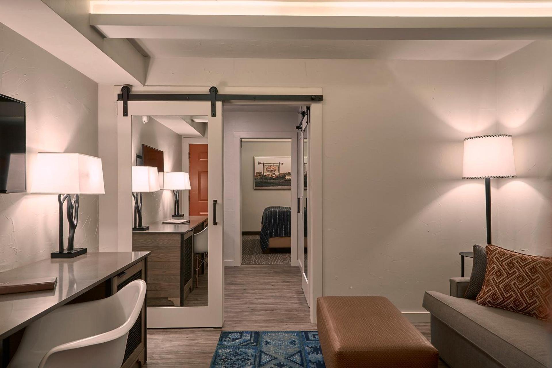 Fredericksburg Inn and Suites photo 33