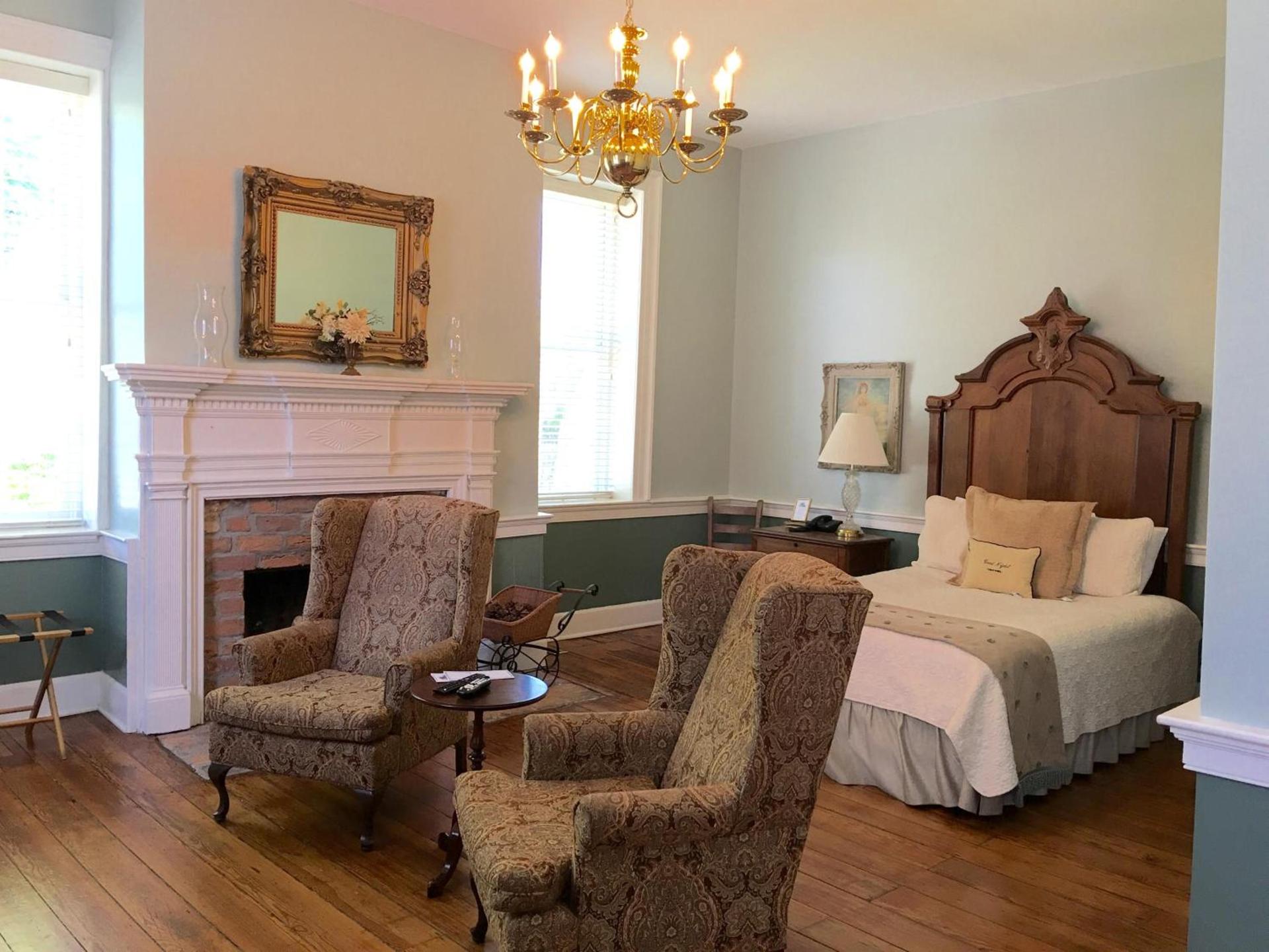 Hale Springs Inn photo 14